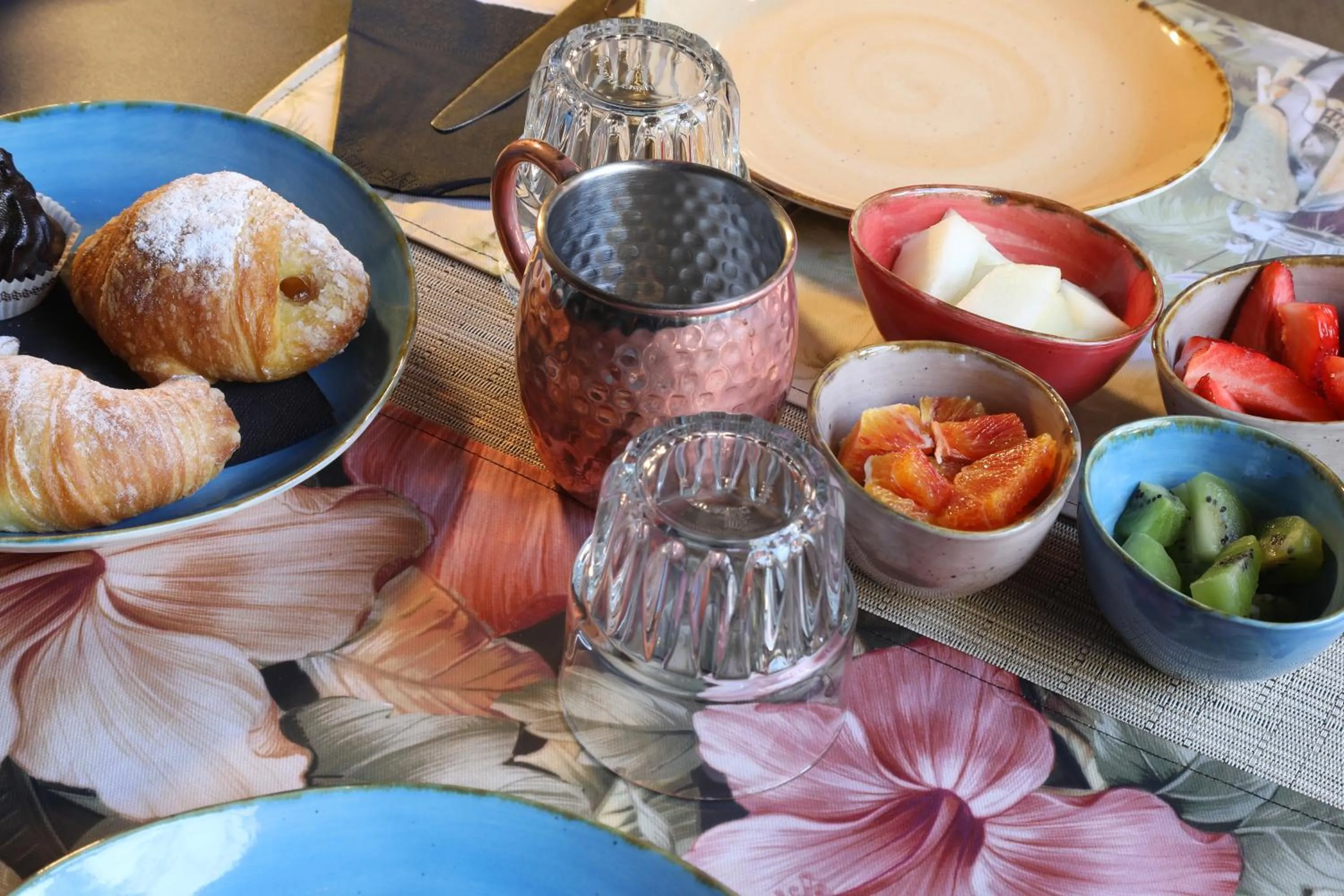 Breakfast in Suites&Atelier Lake Como