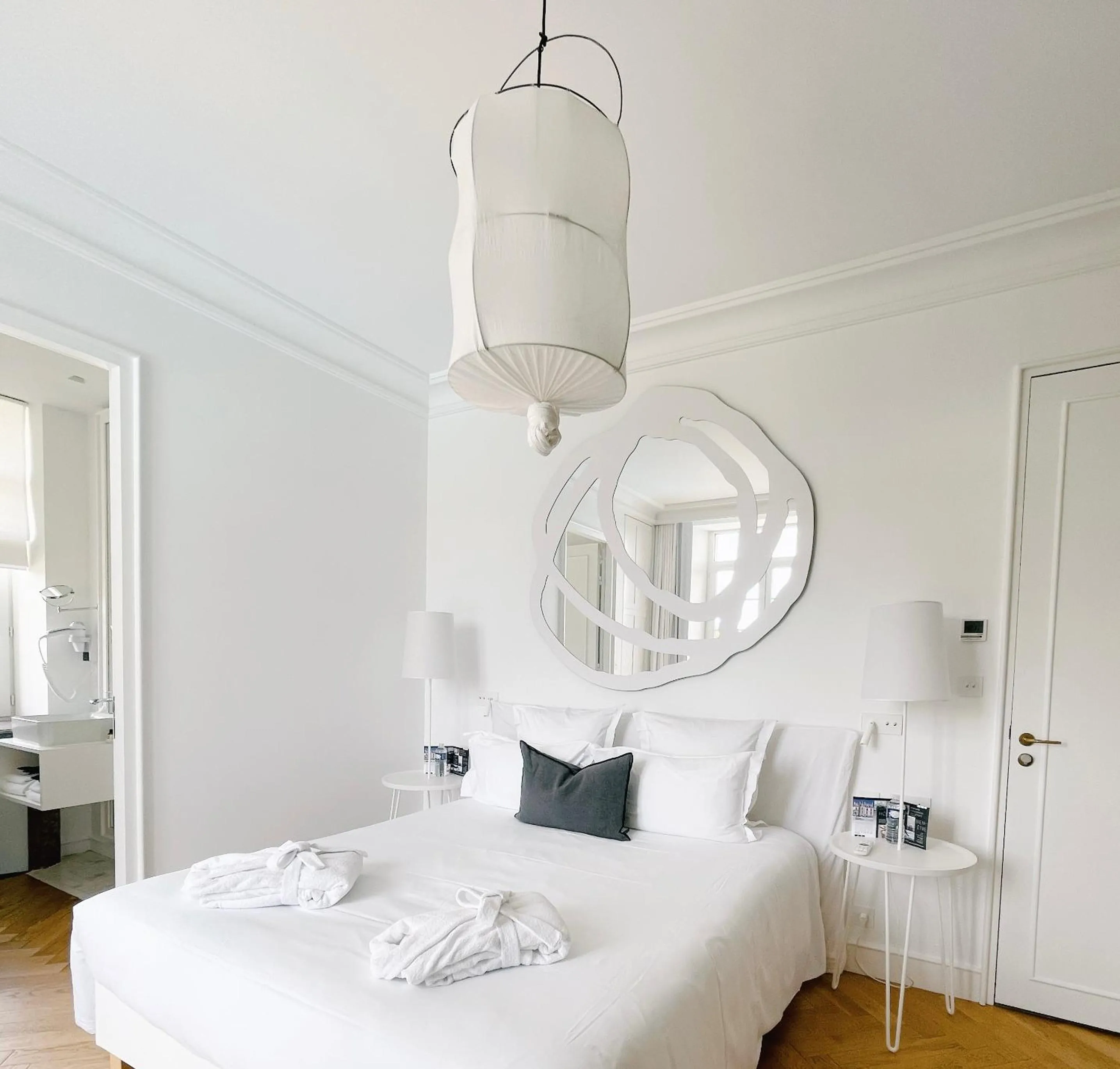 Bed in Les Garennes - Hôtel Spa Bénodet