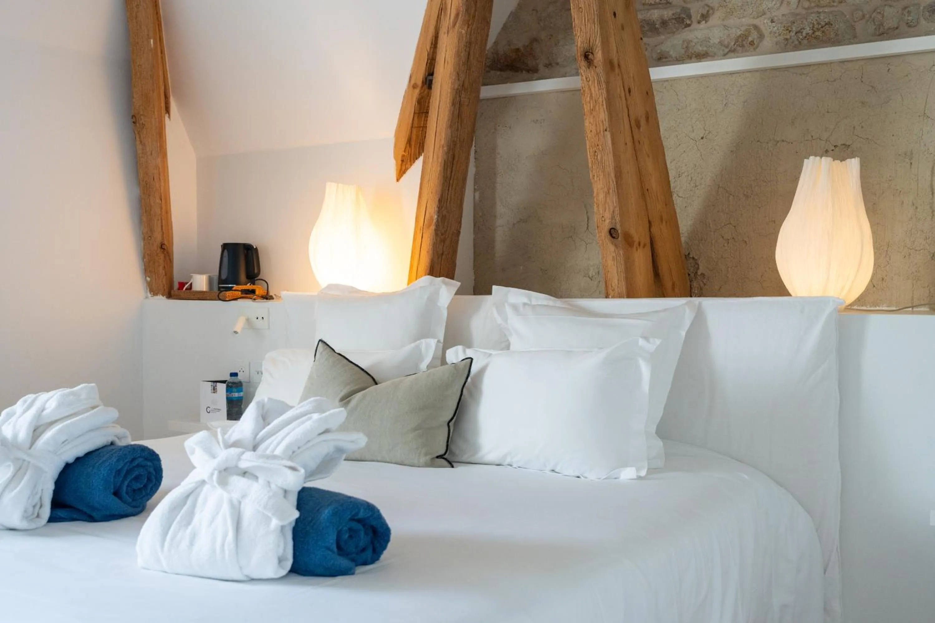 Bed in Les Garennes - Hôtel Spa Bénodet