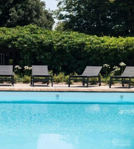 Pool view in Les Garennes - Hôtel Spa Bénodet