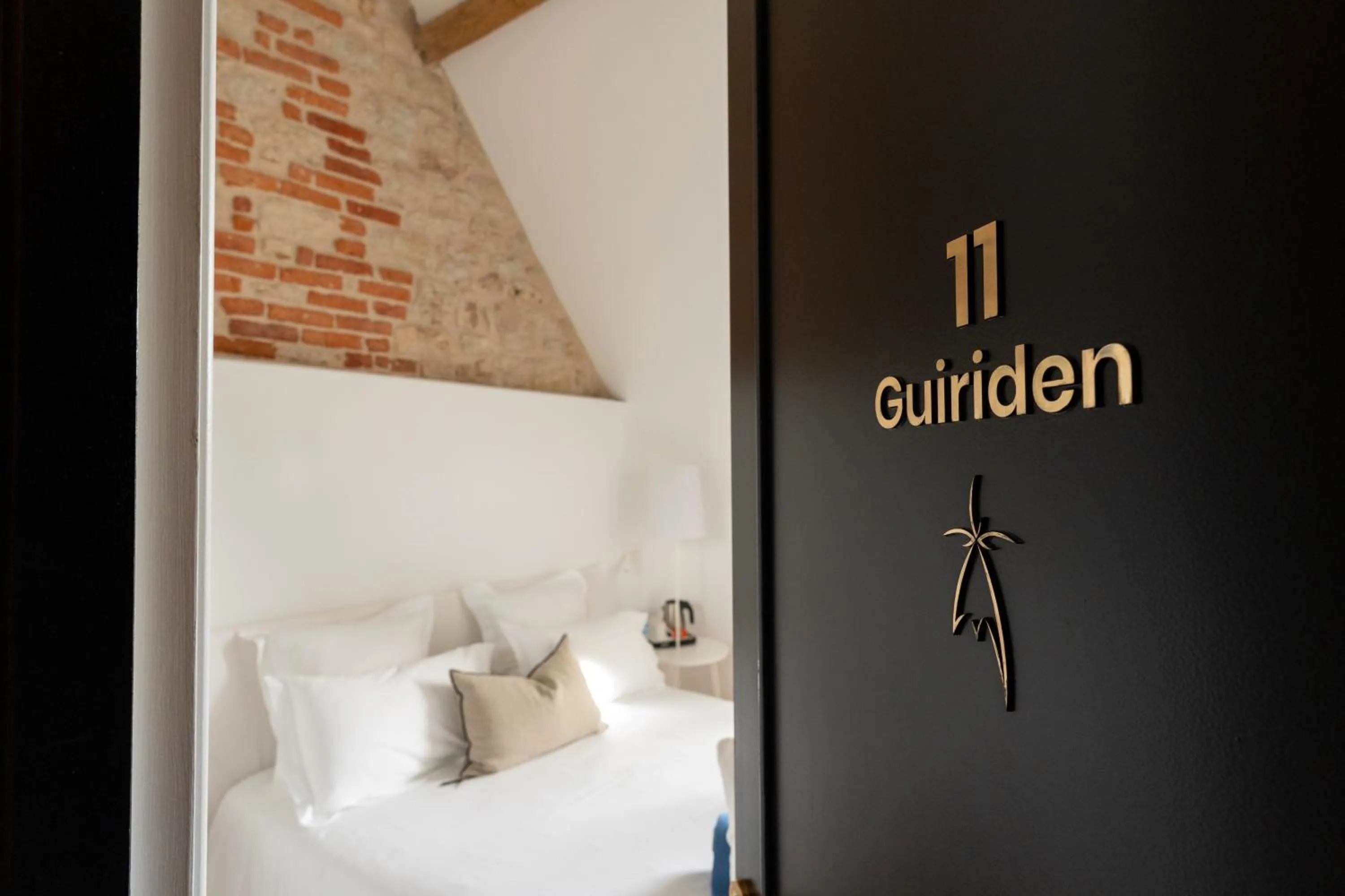 Bedroom, Bed in Les Garennes - Hôtel Spa Bénodet