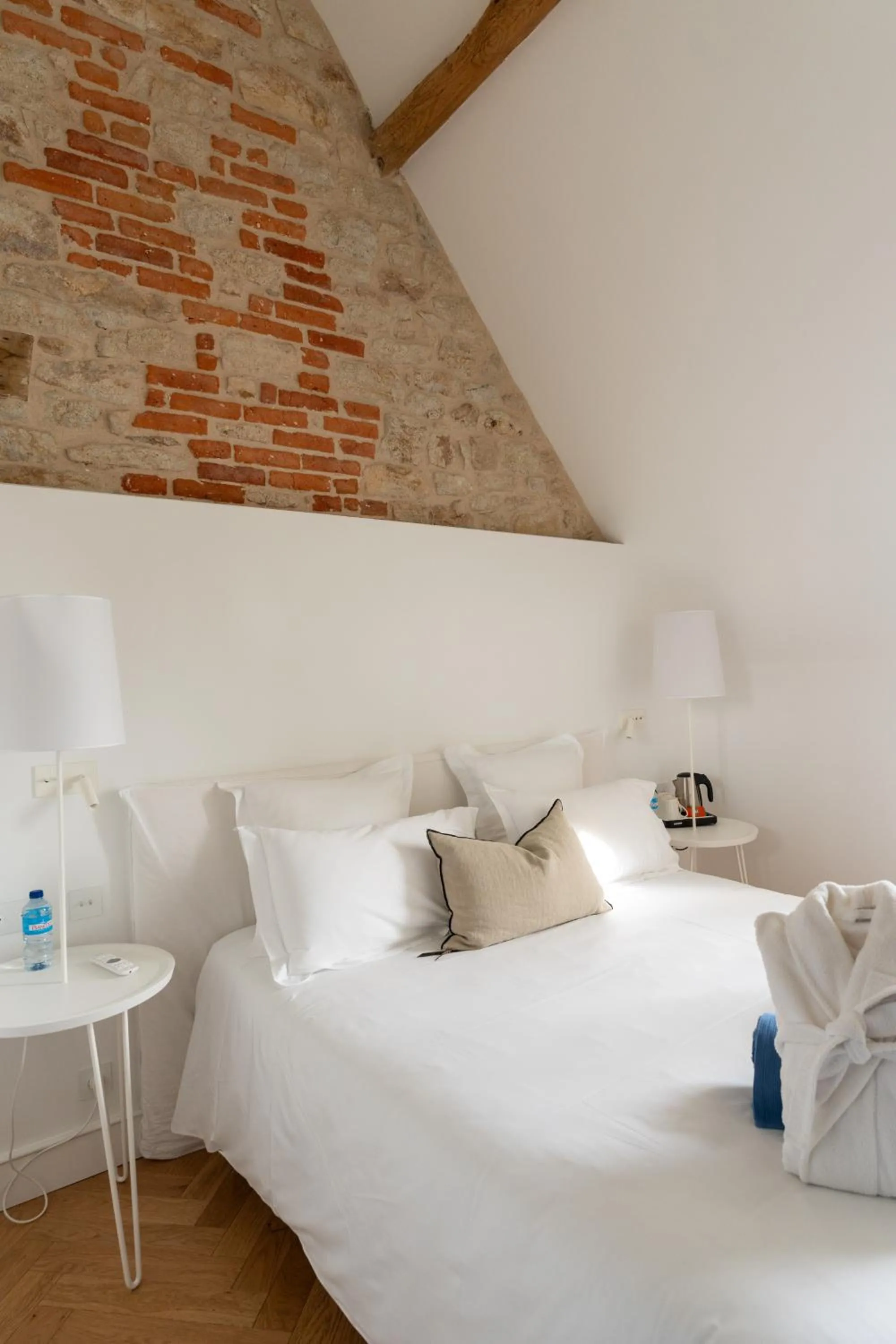 Photo of the whole room, Bed in Les Garennes - Hôtel Spa Bénodet