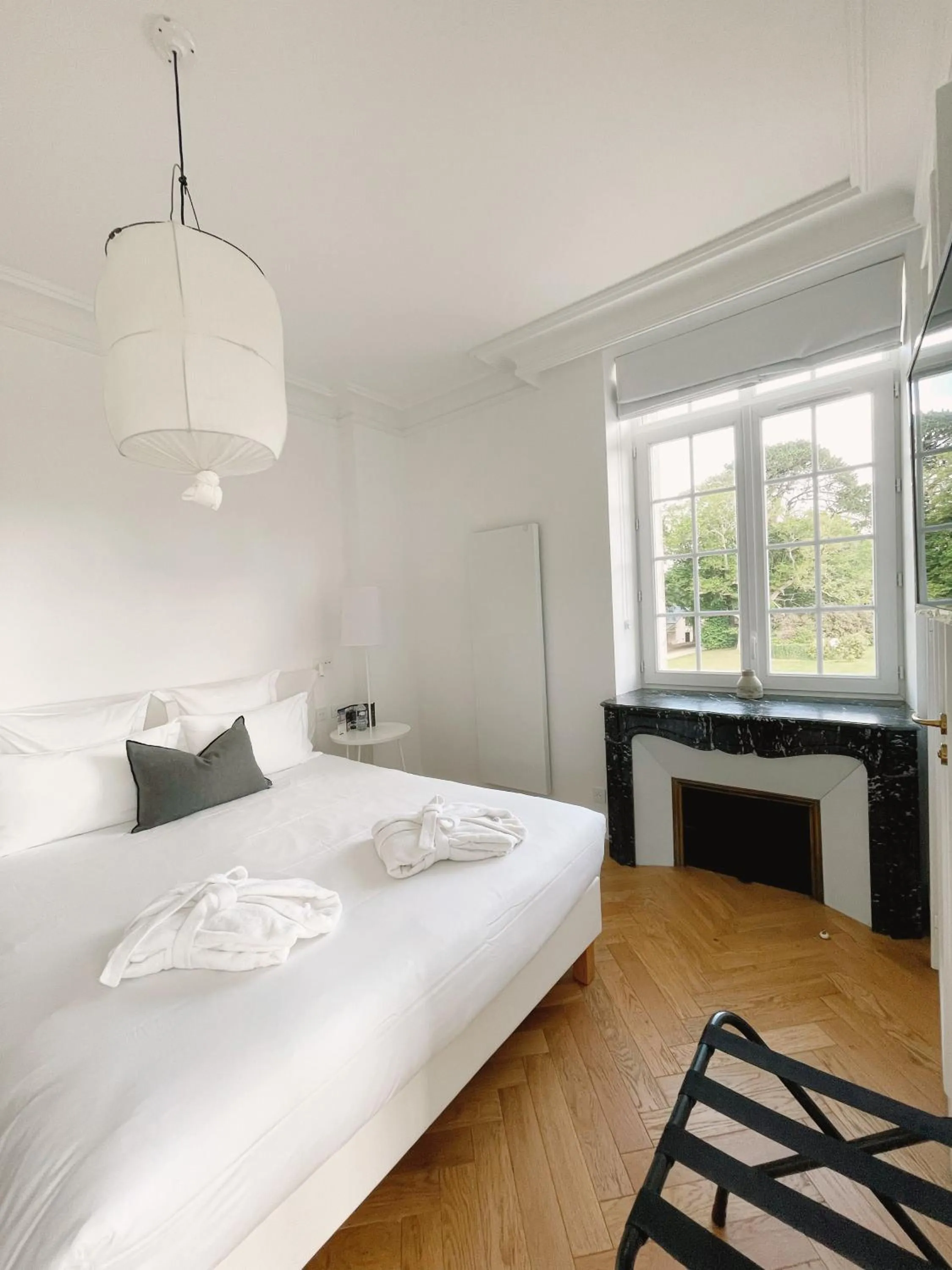 Photo of the whole room, Bed in Les Garennes - Hôtel Spa Bénodet