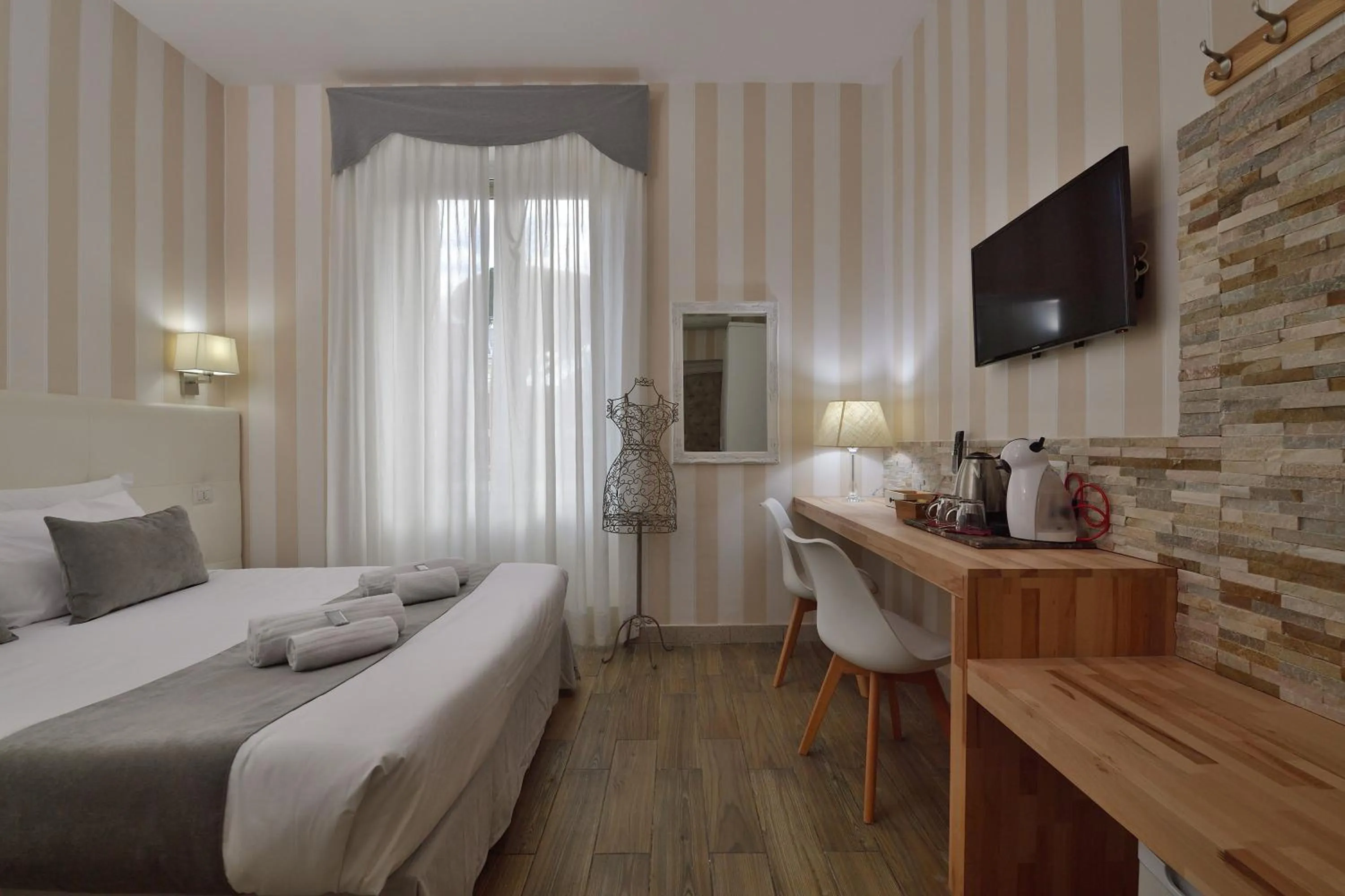 Bed in Rome Vatican Inn