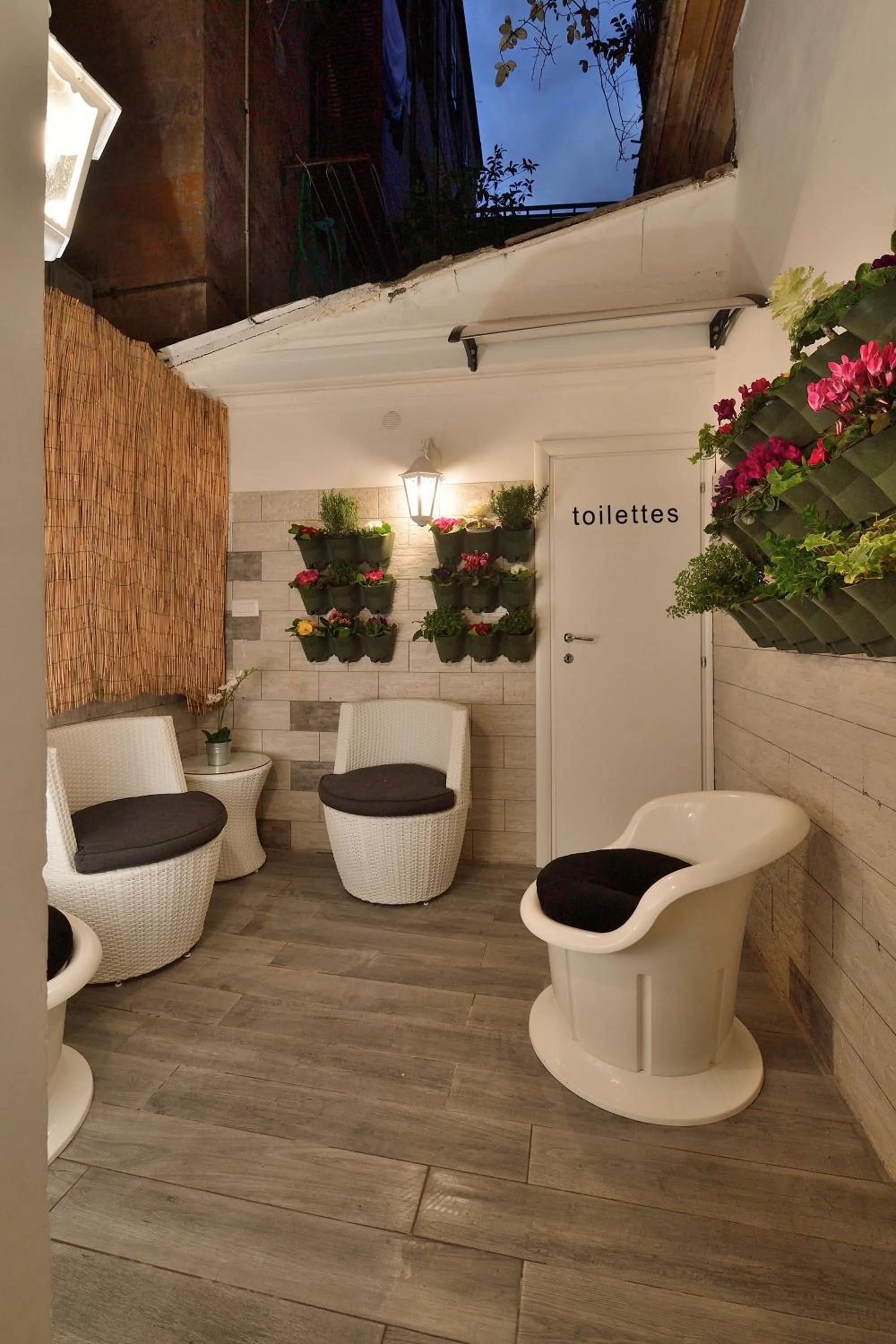 Garden in Rome Vatican Inn