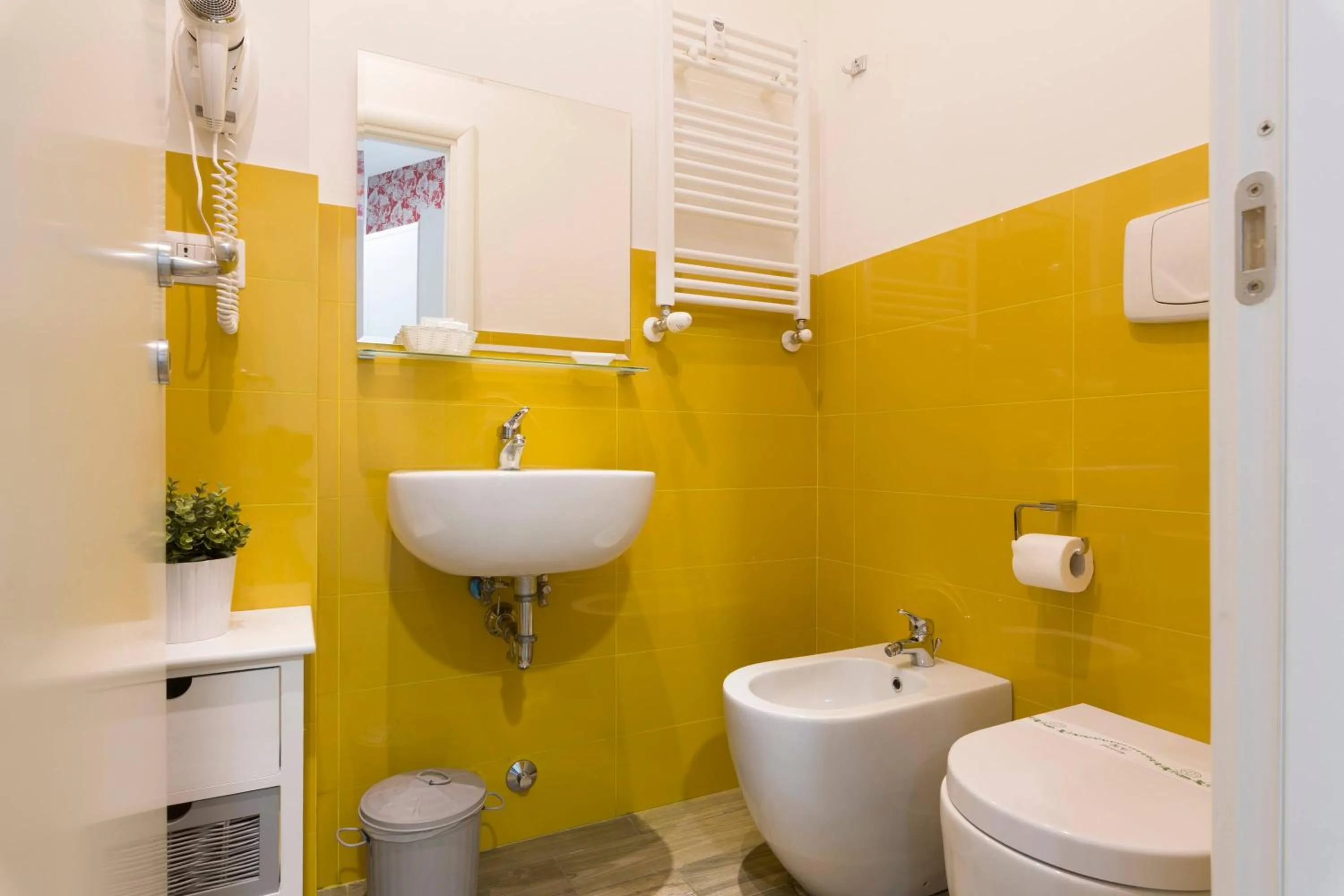 Bathroom in Rome Vatican Inn