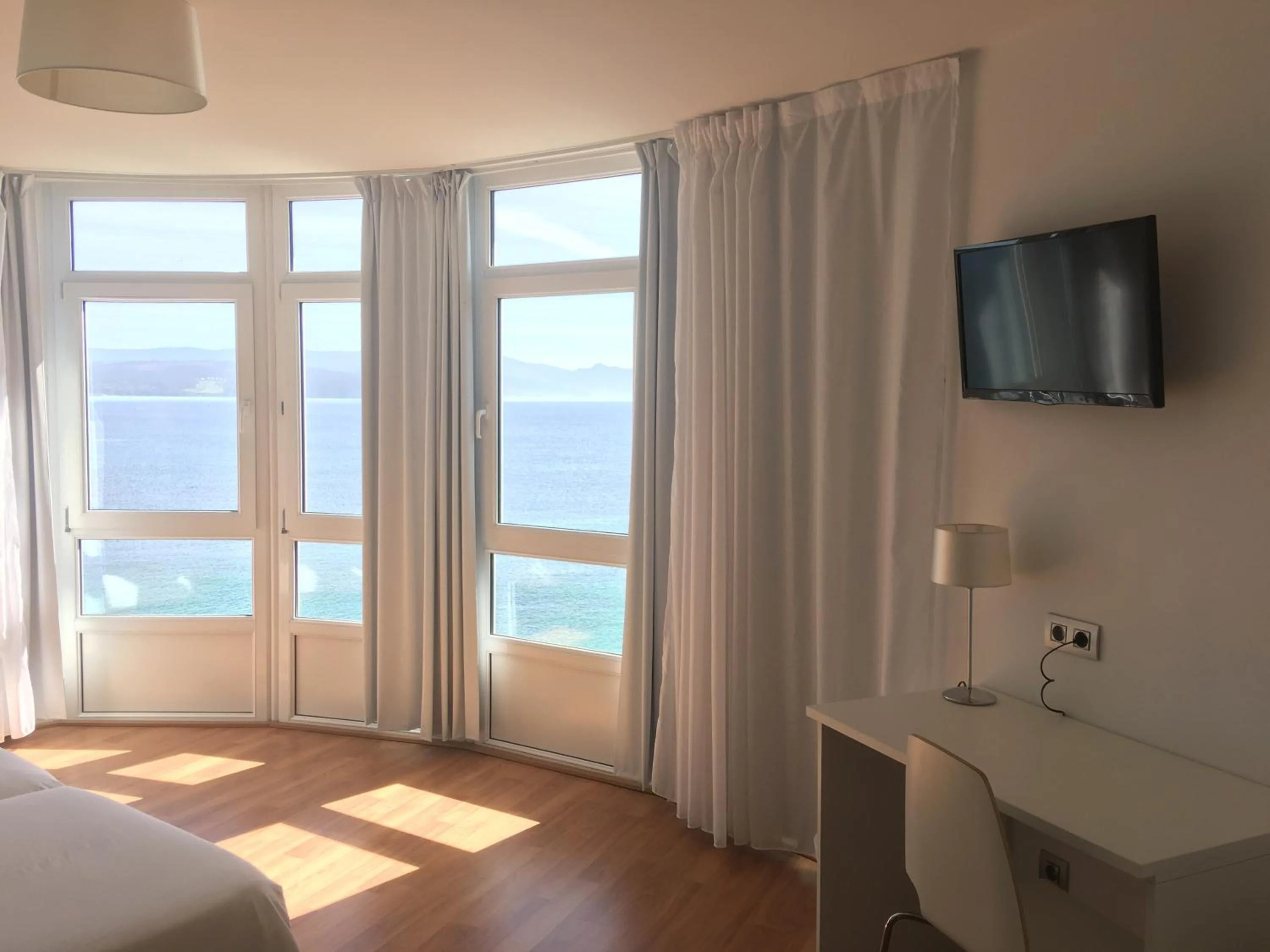 Sea view, Bed in Hotel Mar de Fisterra