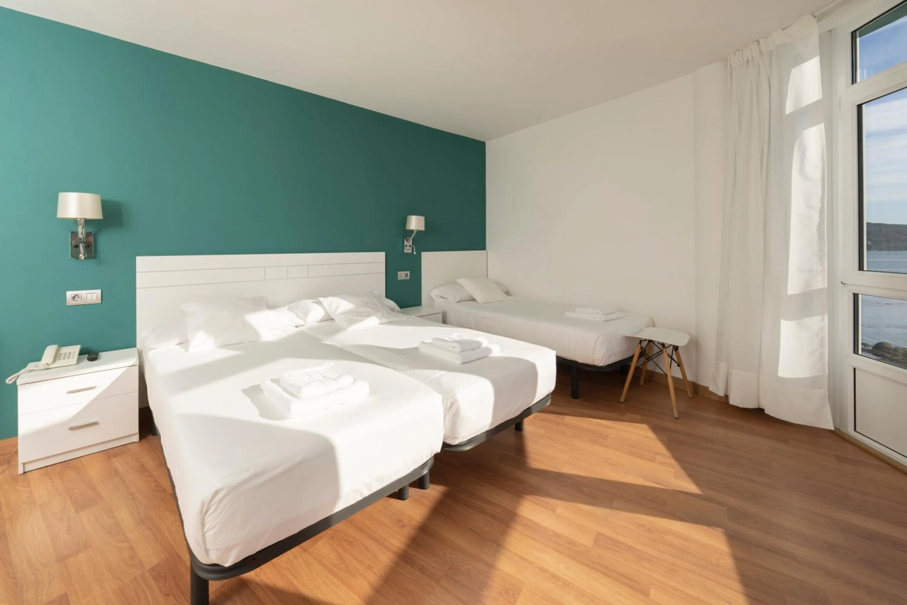 Photo of the whole room, Bed in Hotel Mar de Fisterra