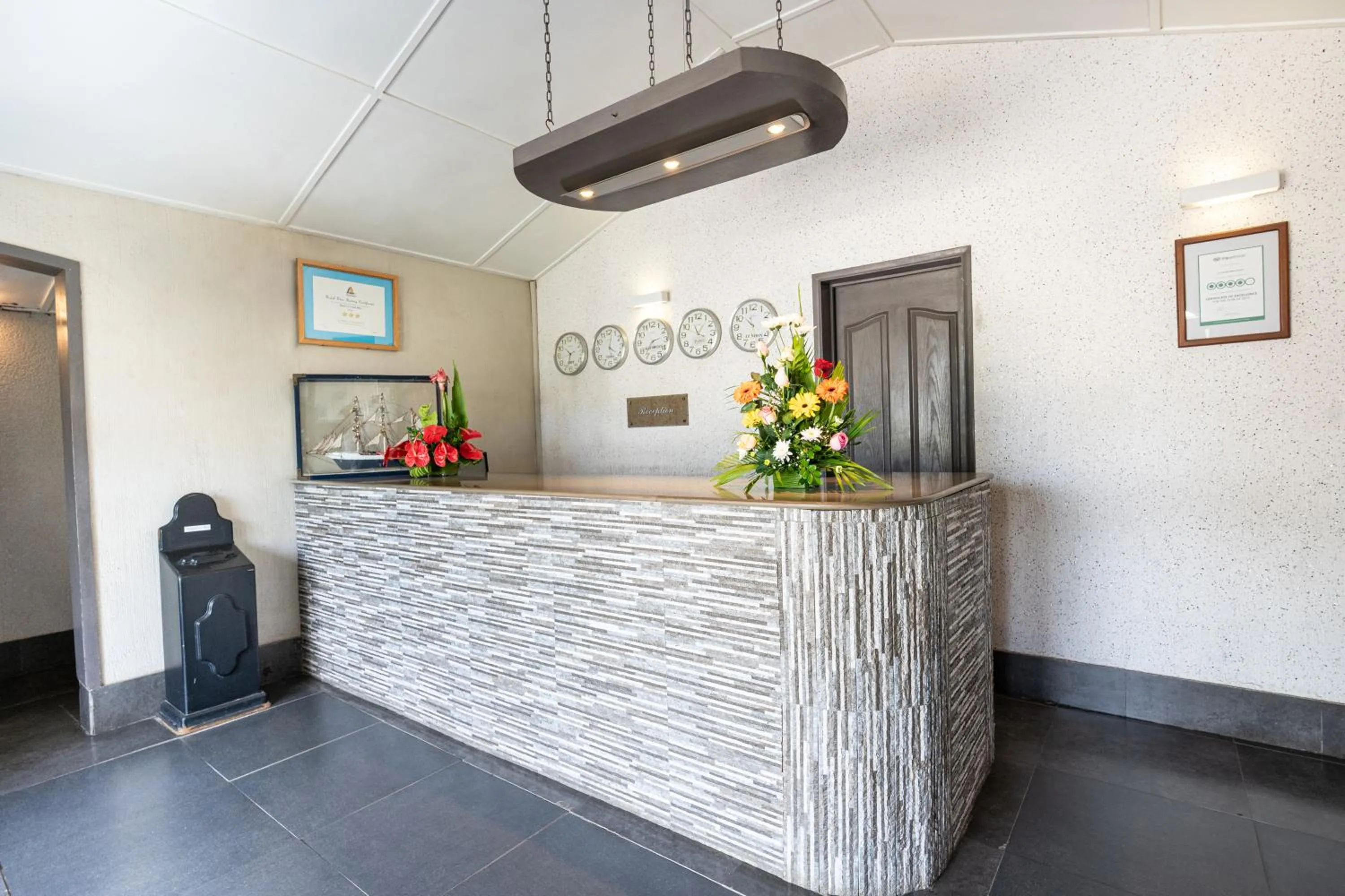 Lobby or reception in Le Grand Bleu Hotel