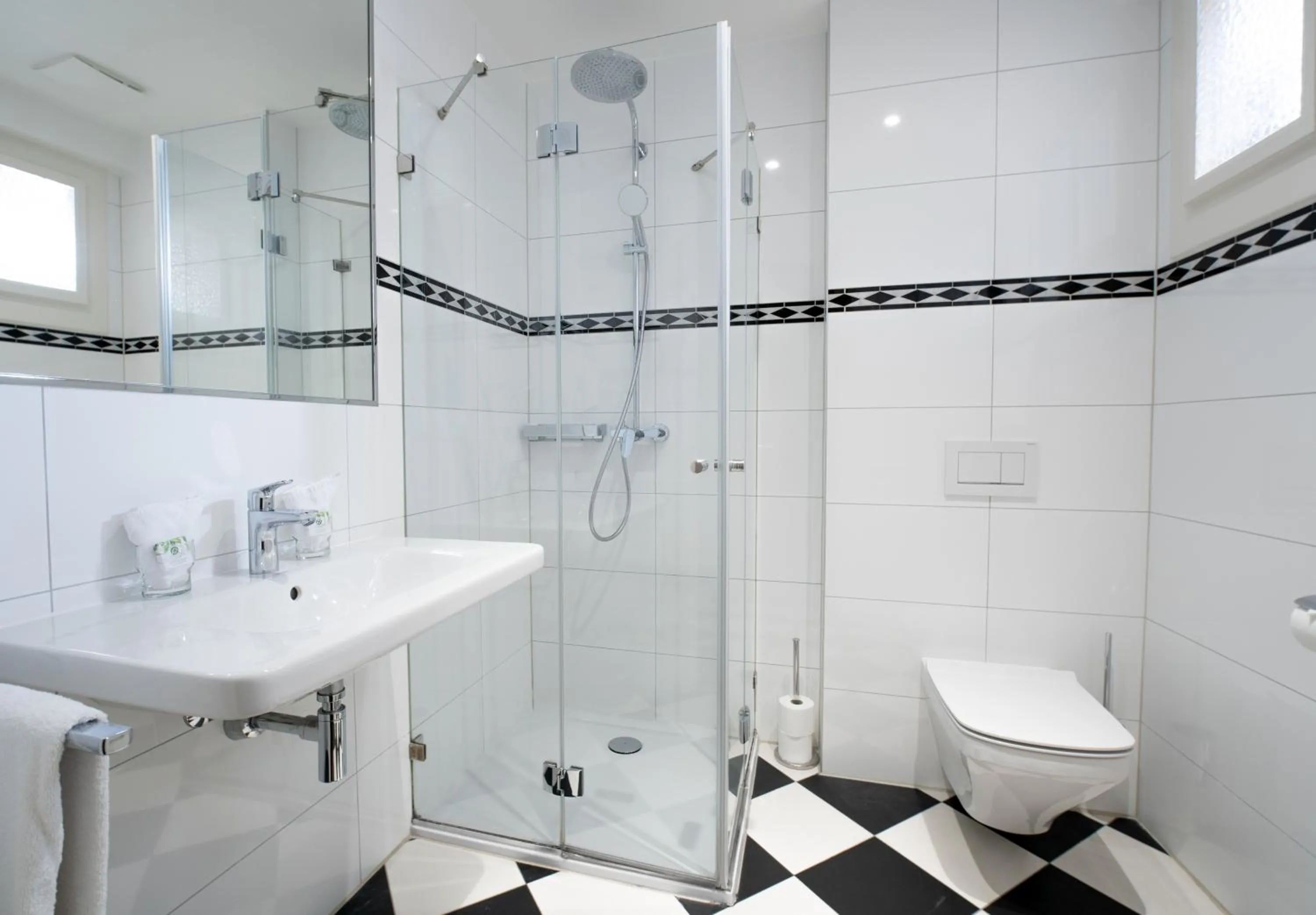 Bathroom in J5 Hotels Helvetie & La Brasserie
