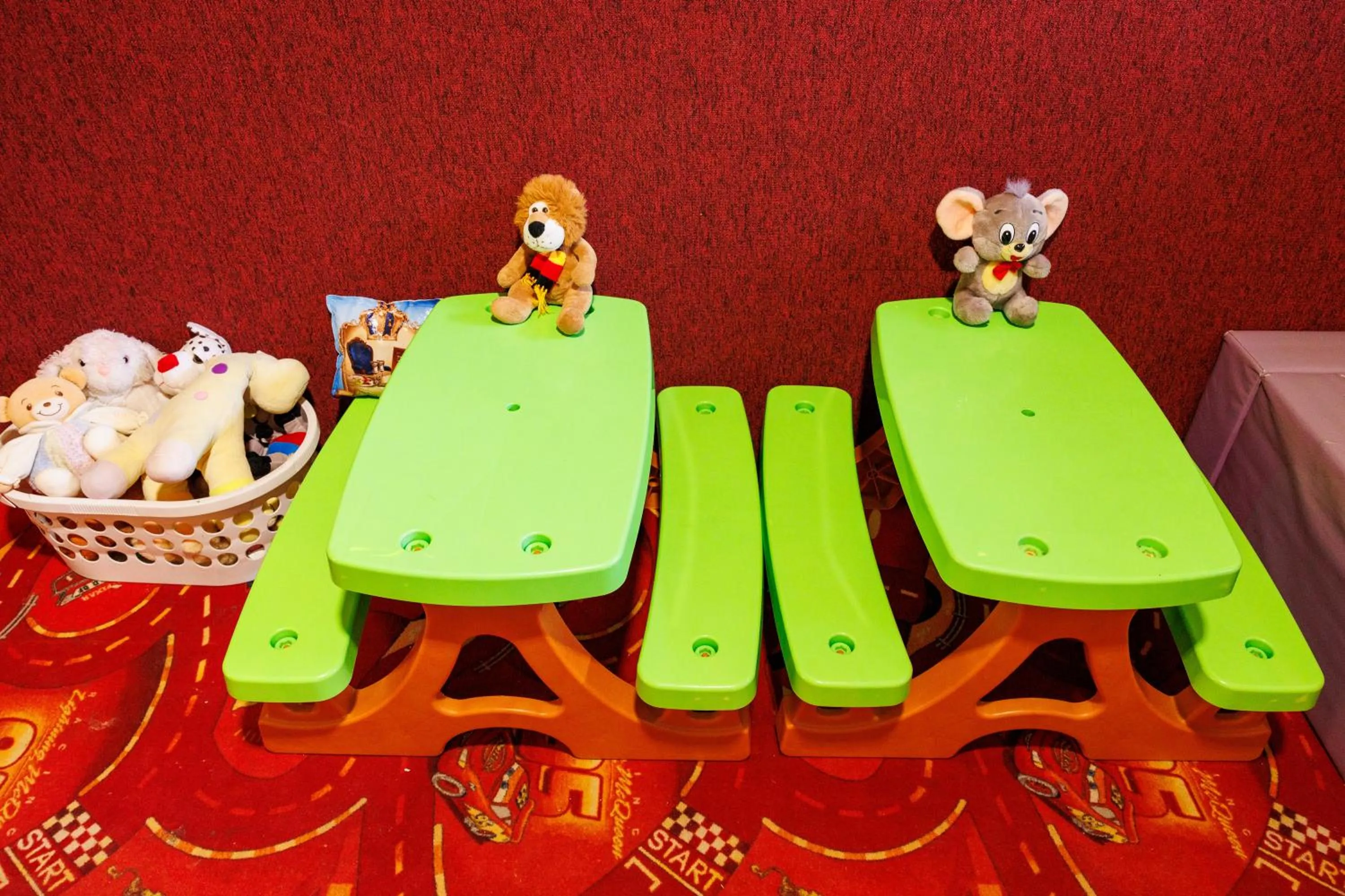 Children play ground in Smartr Green Wood Hotel & Spa