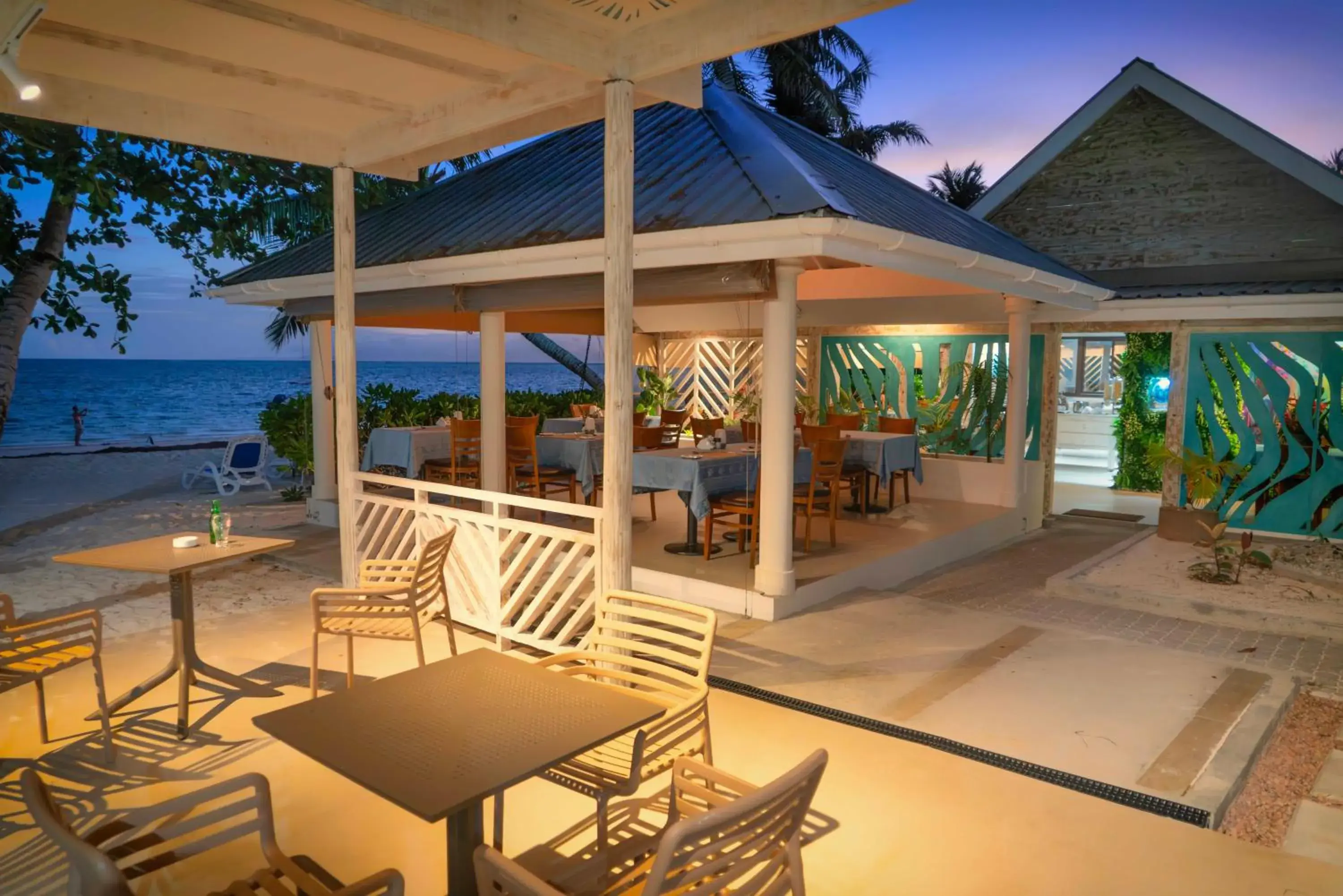 Restaurant/places to eat in Villas de Mer Restaurant/places to eat in Villas de Mer