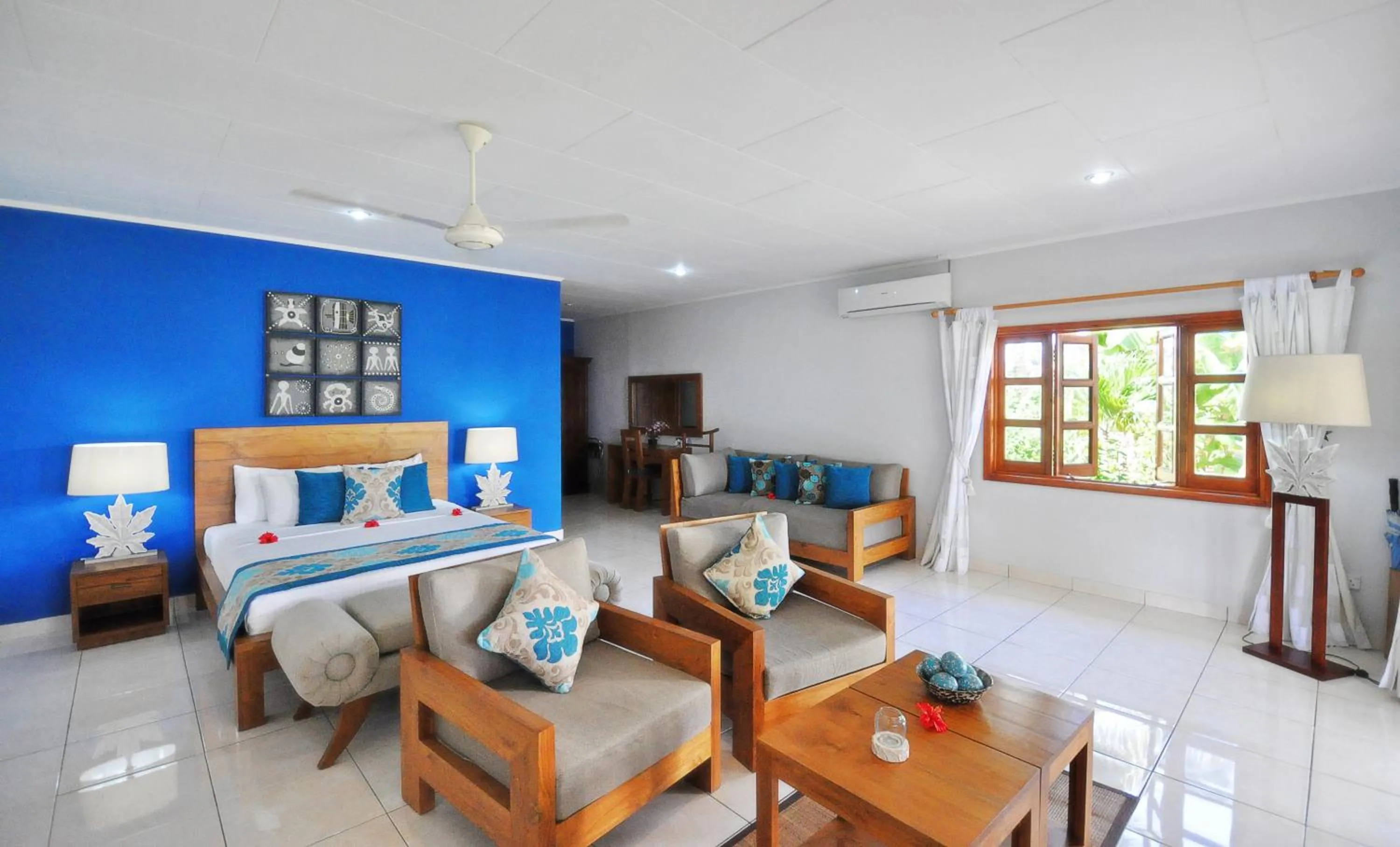 Photo of the whole room, Bed in Villas de Mer