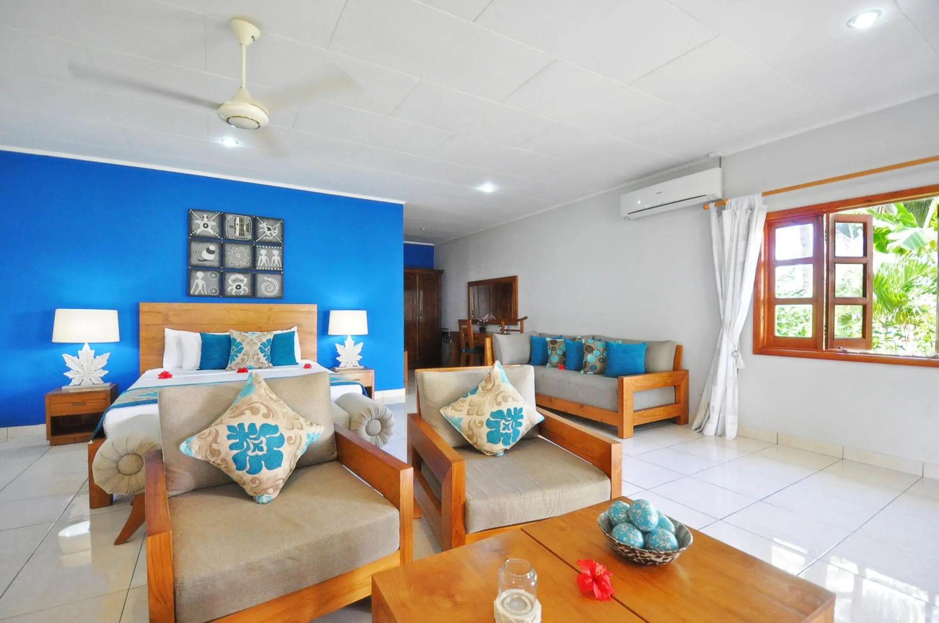 Seating area, Bed in Villas de Mer Seating area, Bed in Villas de Mer