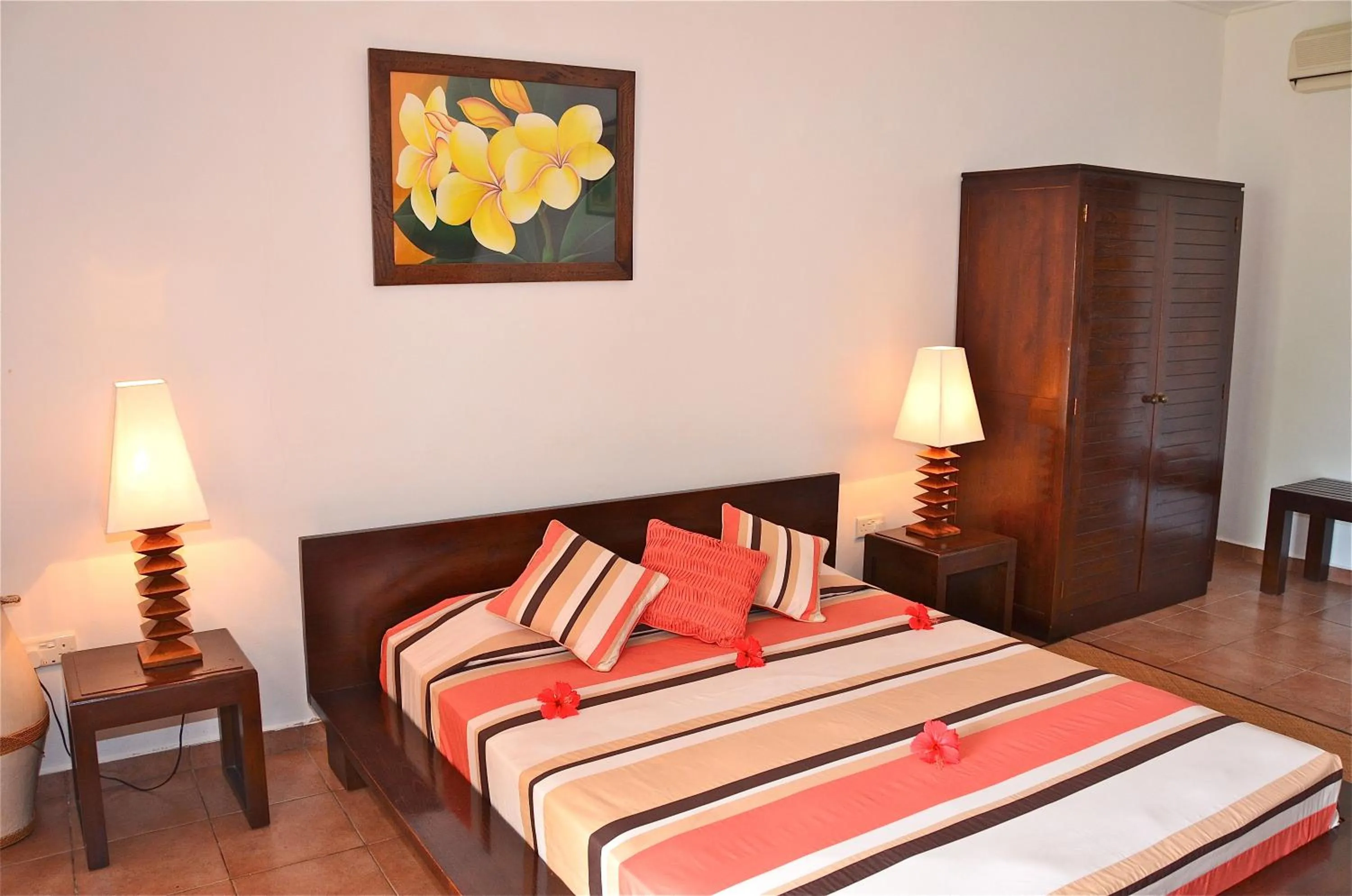 Bedroom, Bed in Britannia Hotel