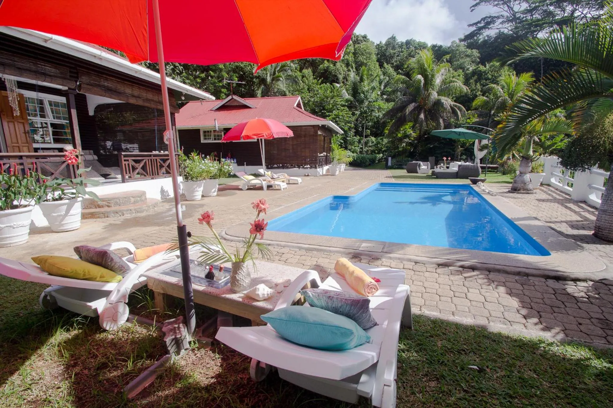 Property building in Kokogrove Chalets