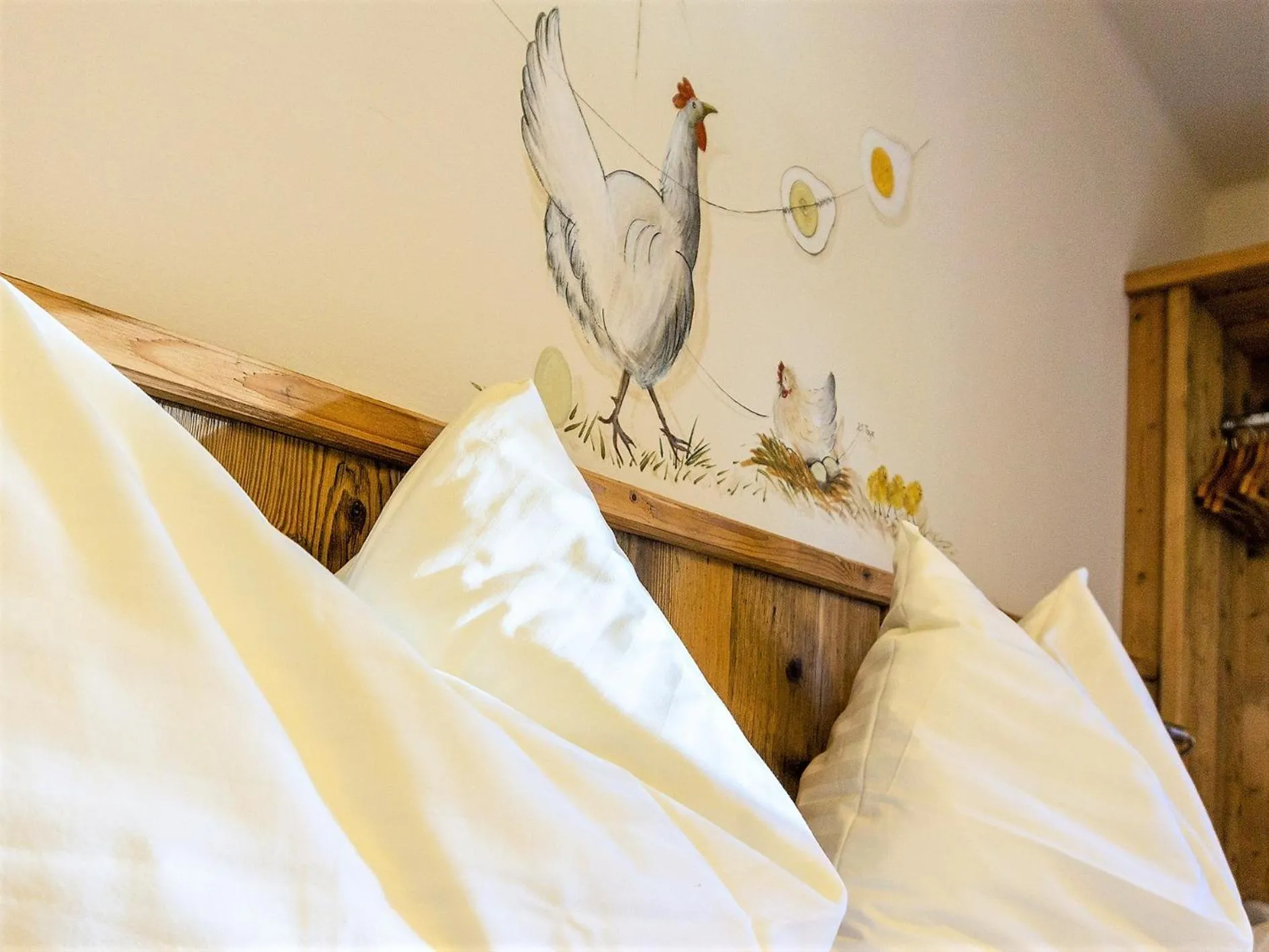Photo of the whole room, Bed in Alpengasthof Hochsöll