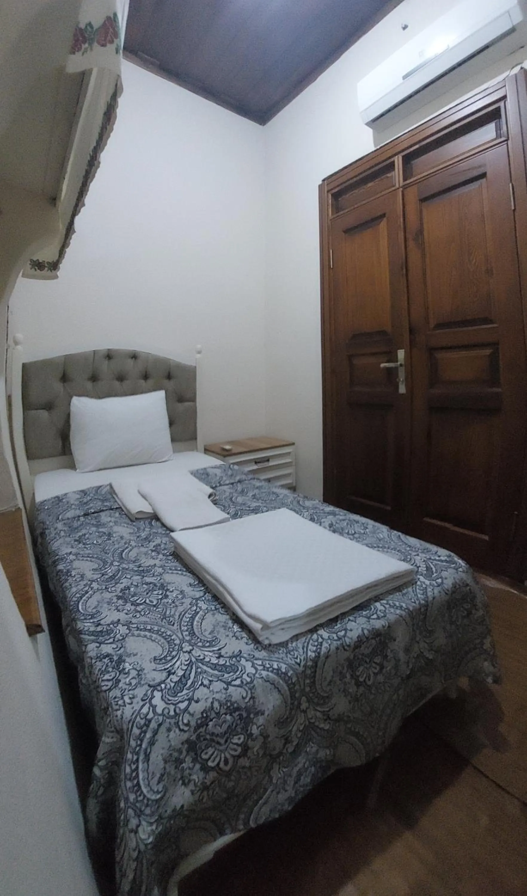 Photo of the whole room in Lily Town Hotel