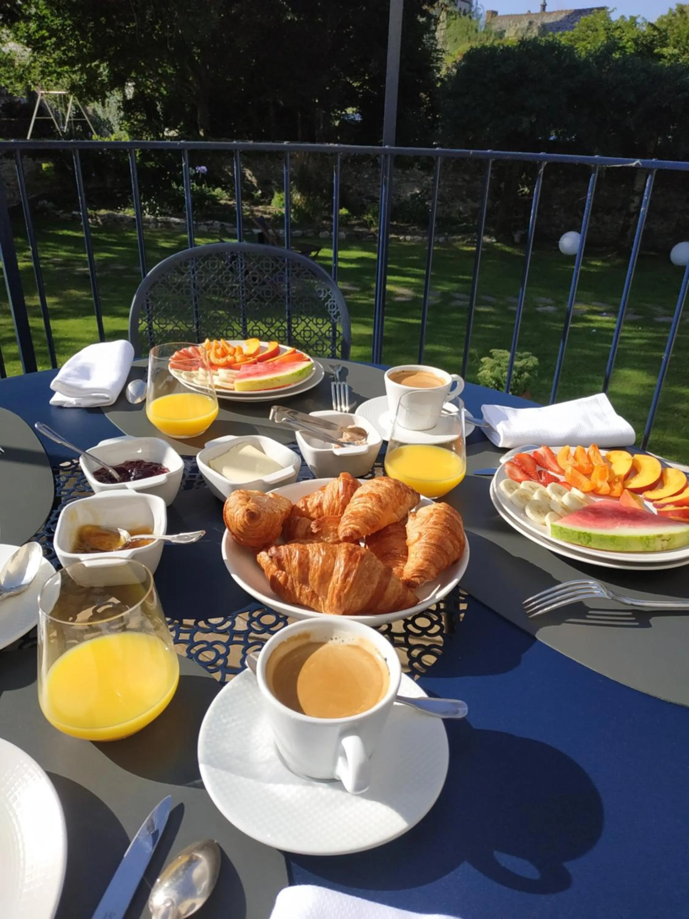 Breakfast in L'Audacieuse