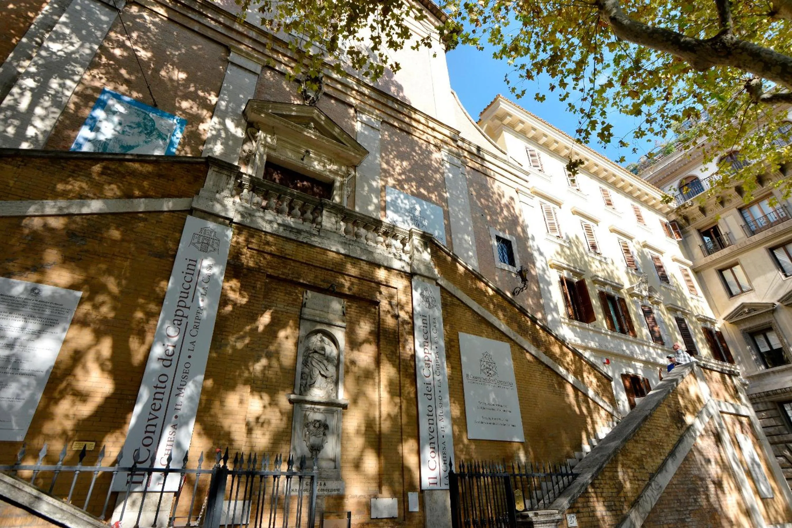 Facade/entrance in Casa I Cappuccini