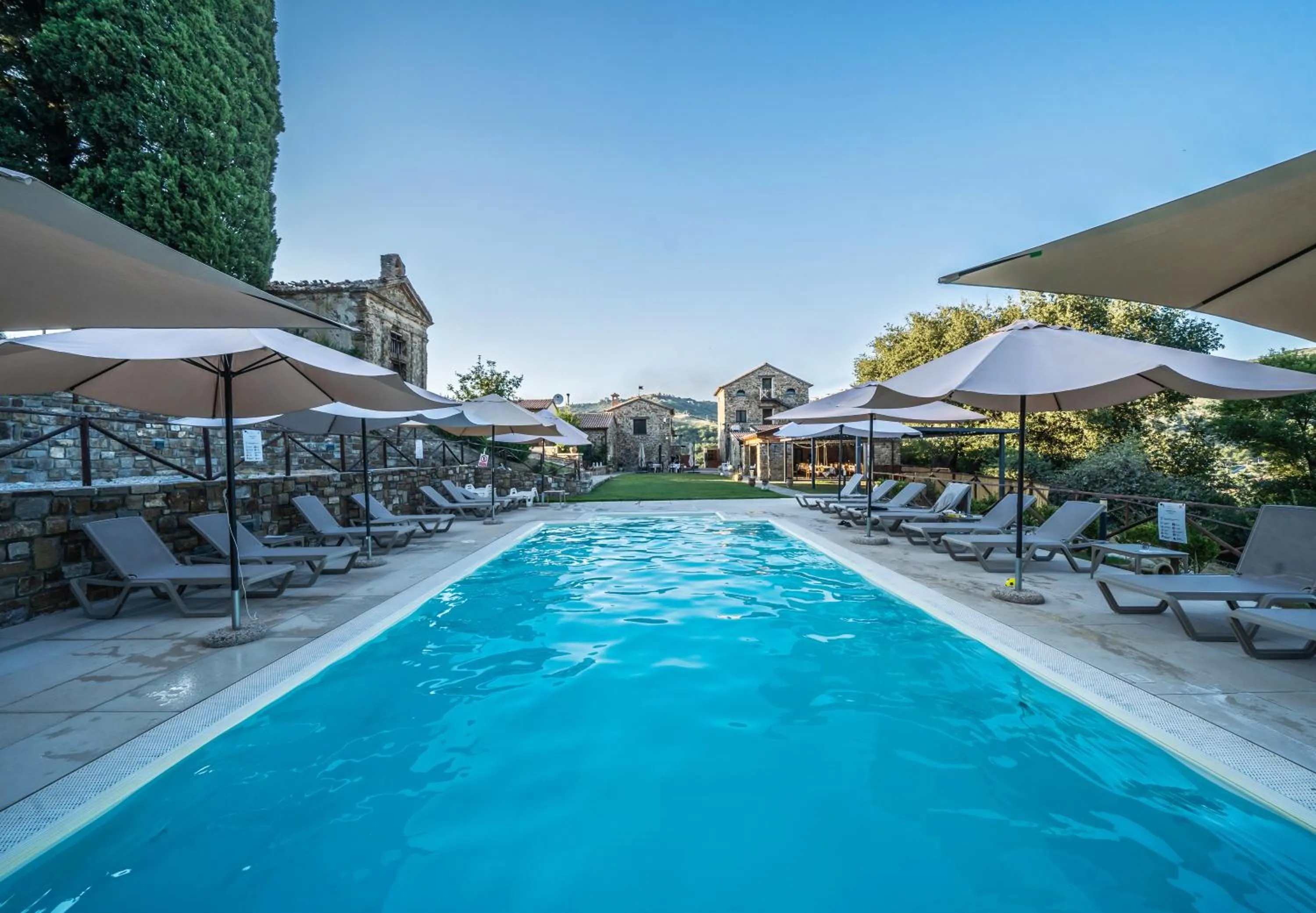 Swimming pool in Le Querce Farmhouse