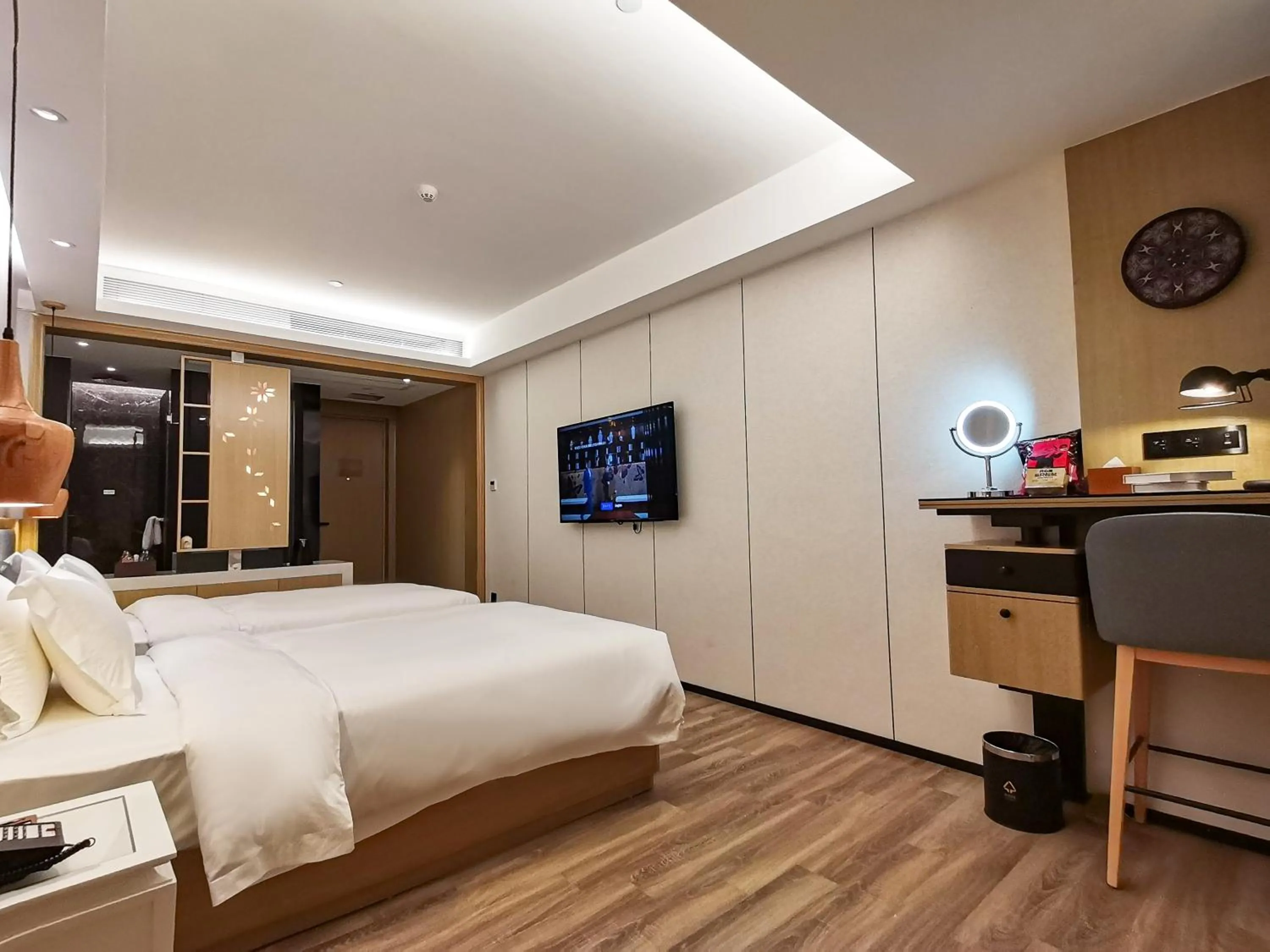 Photo of the whole room, Bed in Paco Hotel BeiJing Road Metro Guangzhou