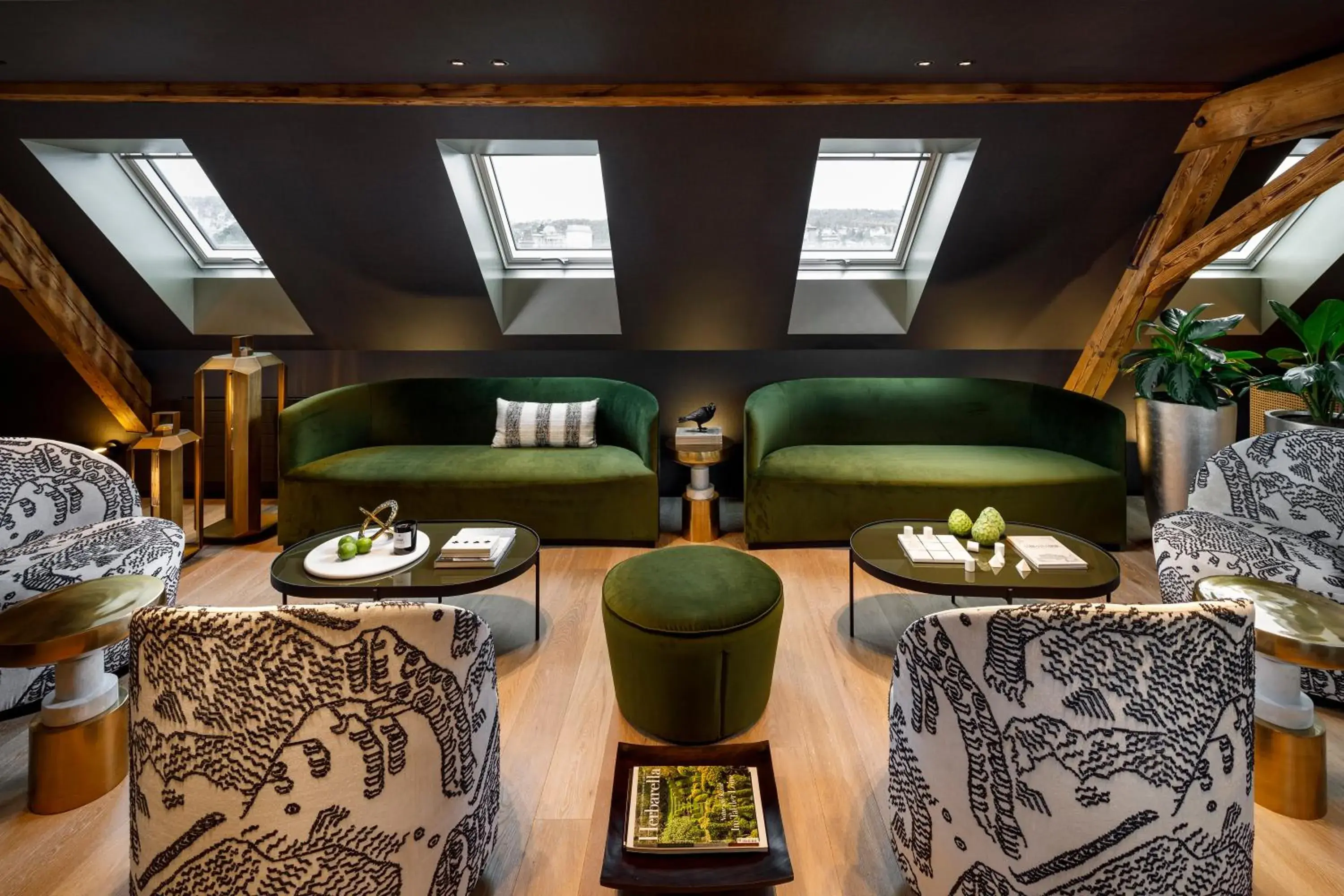 Lounge or bar in Small Luxury Hotel Ambassador Zurich Lounge or bar in Small Luxury Hotel Ambassador Zurich