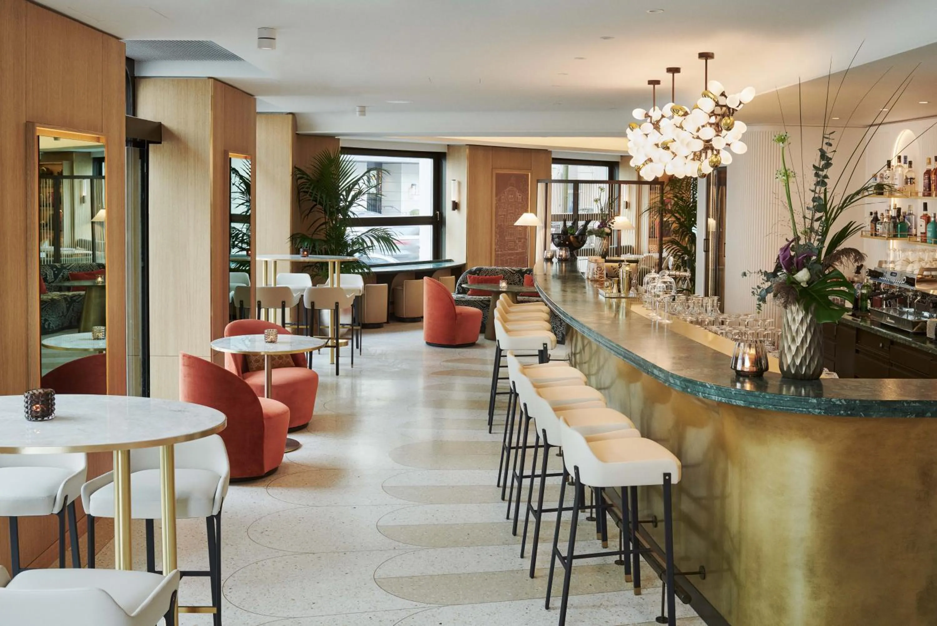 Restaurant/places to eat in Small Luxury Hotel Ambassador Zurich