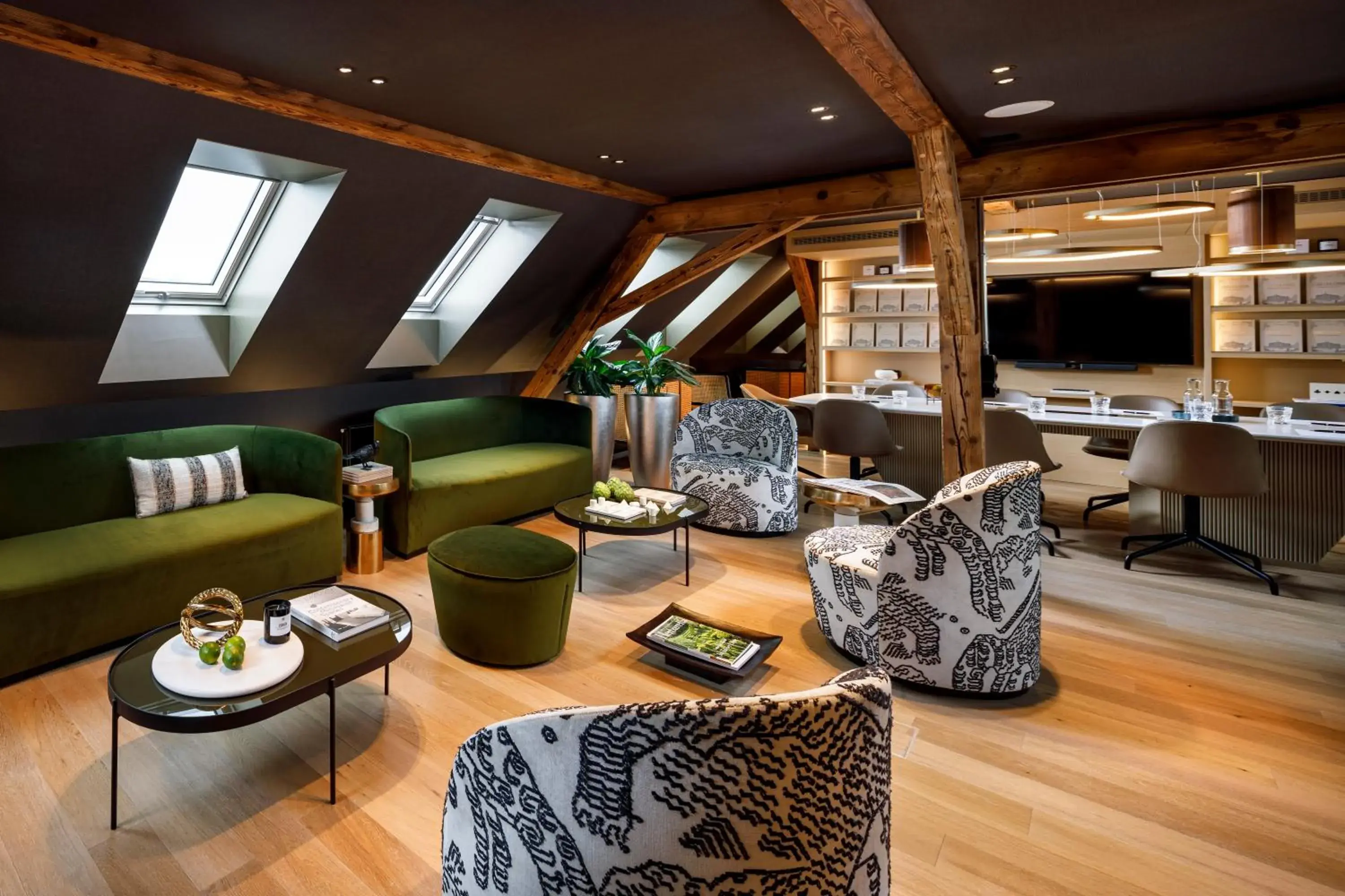 Lounge or bar in Small Luxury Hotel Ambassador Zurich Lounge or bar in Small Luxury Hotel Ambassador Zurich