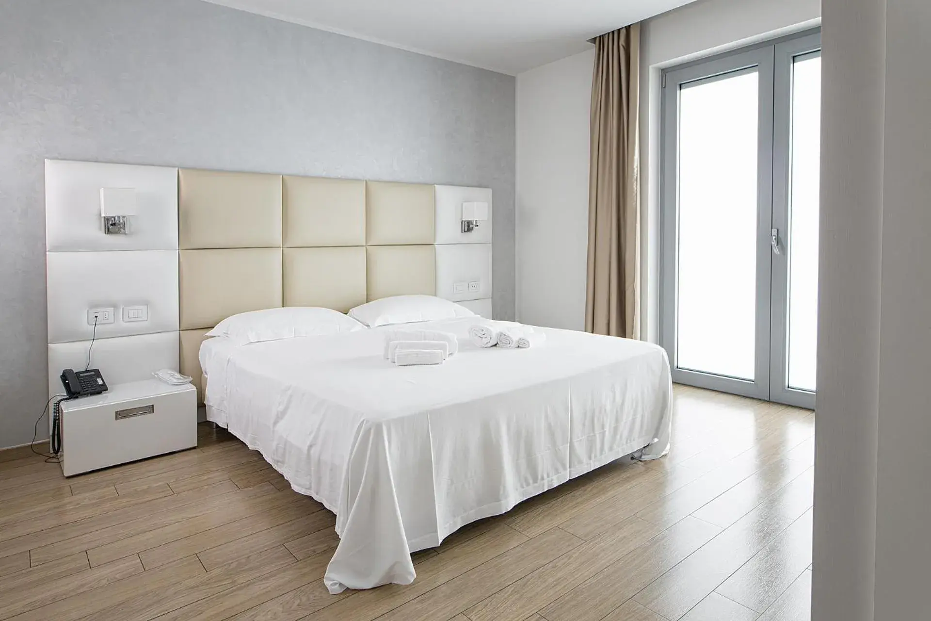 Double Room with Balcony in Hotel Al Veliero Double Room with Balcony in Hotel Al Veliero