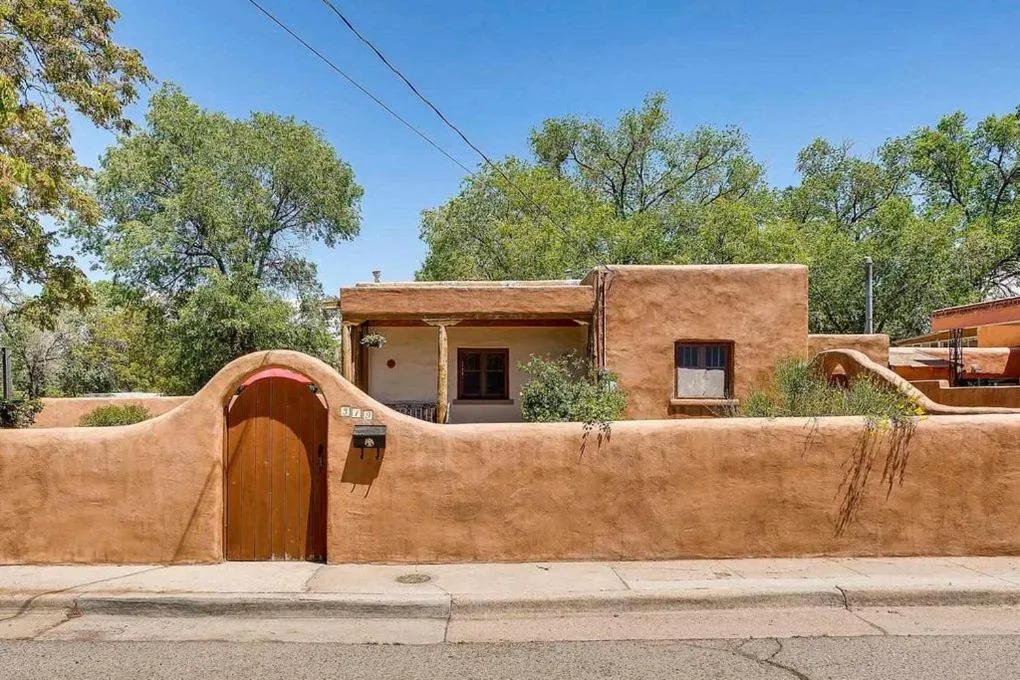 Property building in Gomez Gardens