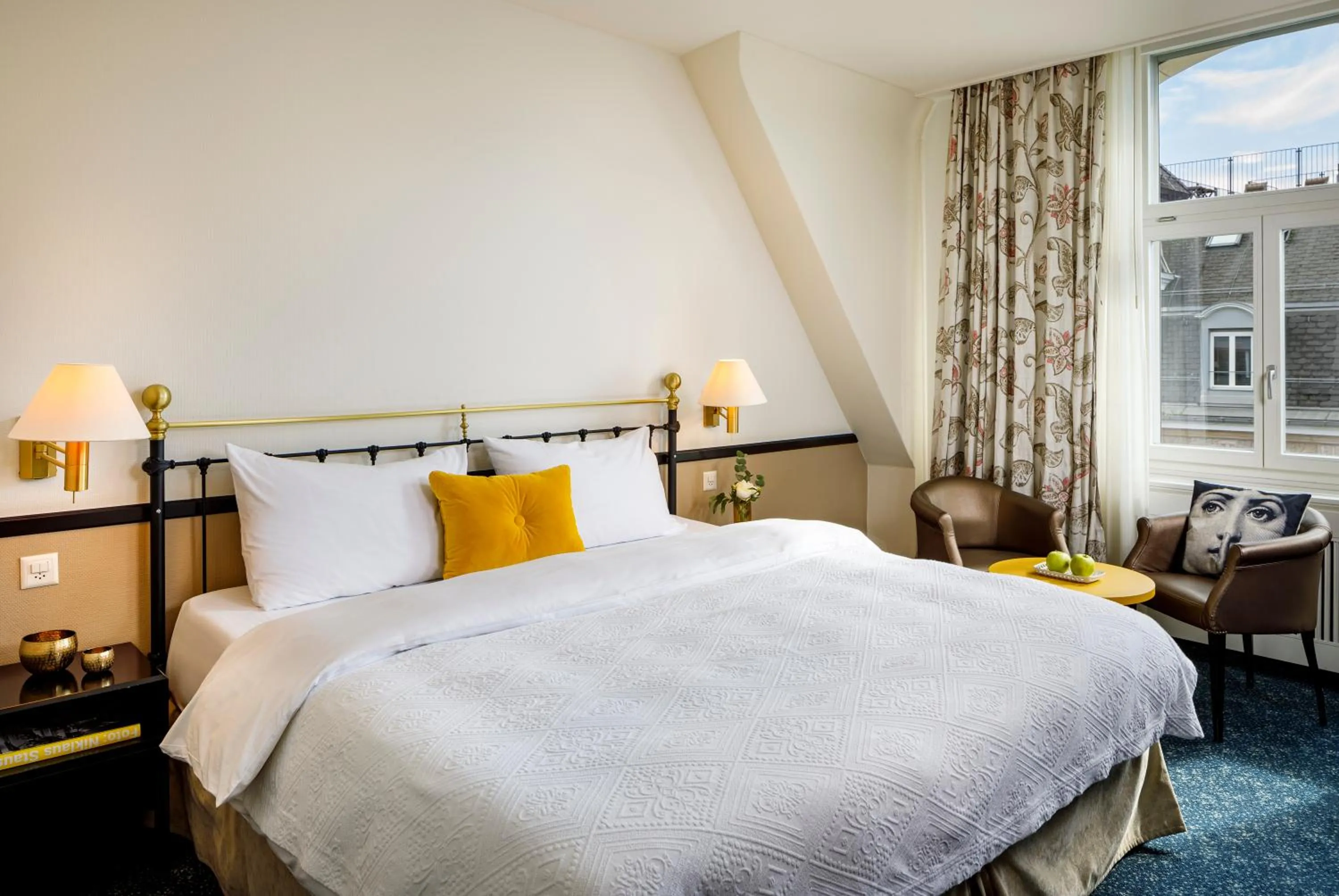 Bedroom, Bed in Opera Hotel Zürich