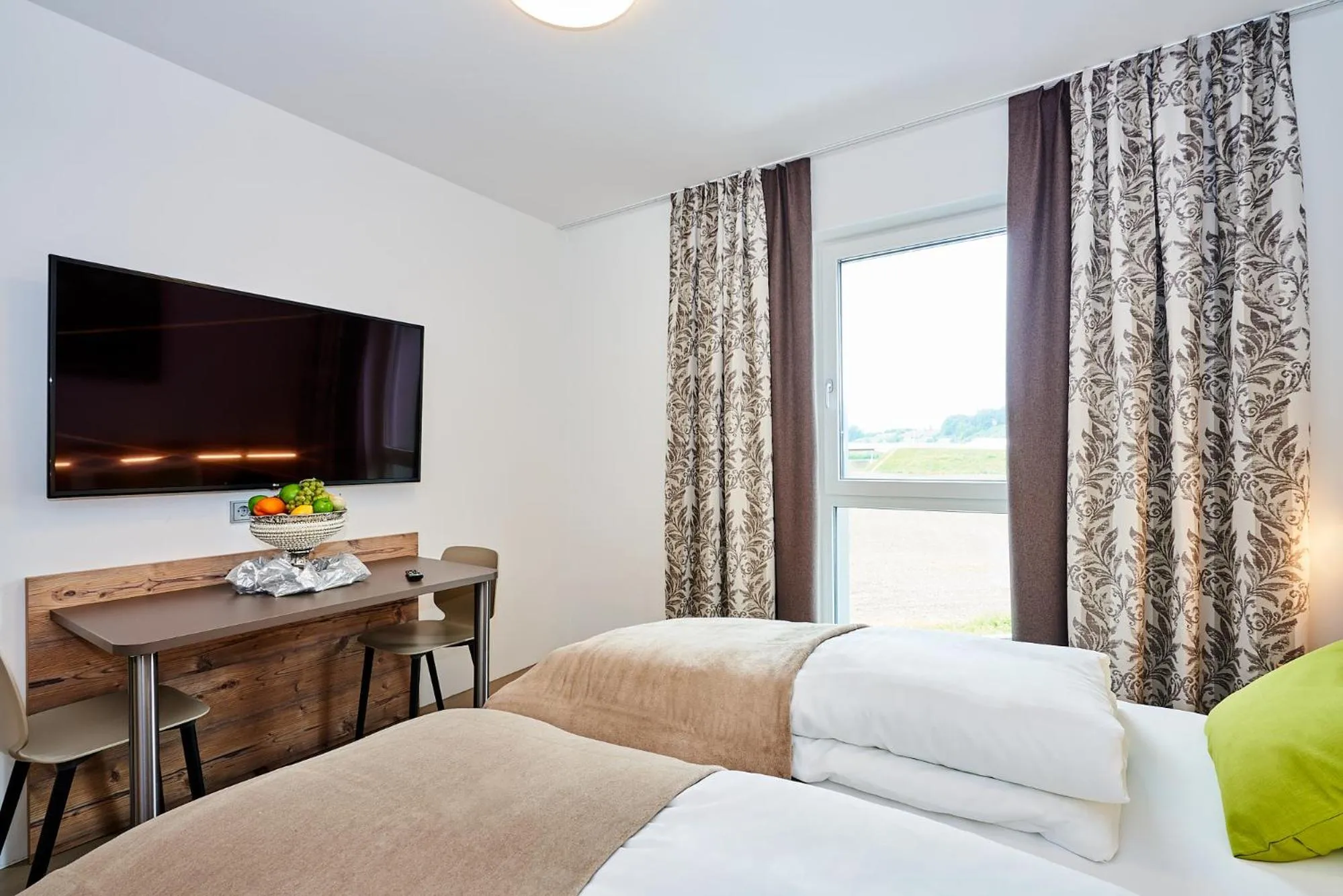 TV and multimedia, Bed in Huemer-Park Motel Vöcklatal