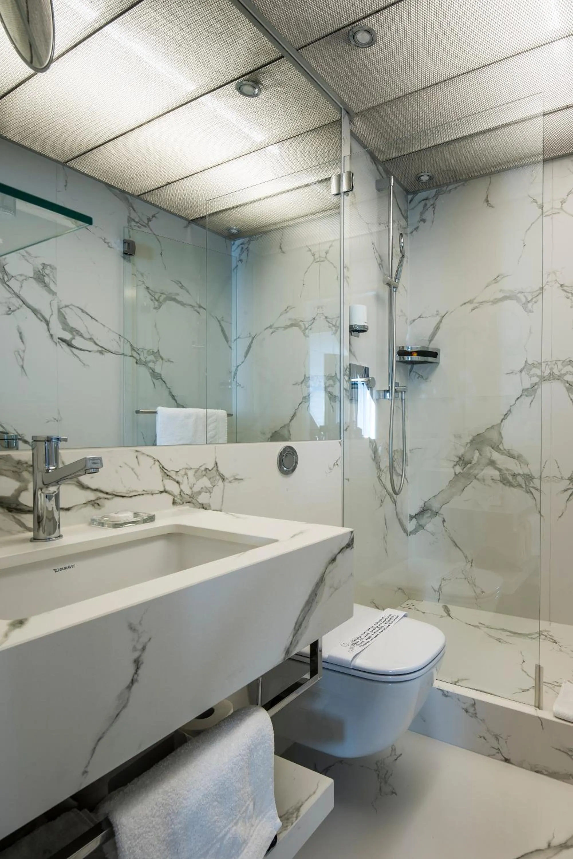 Shower in Central Plaza