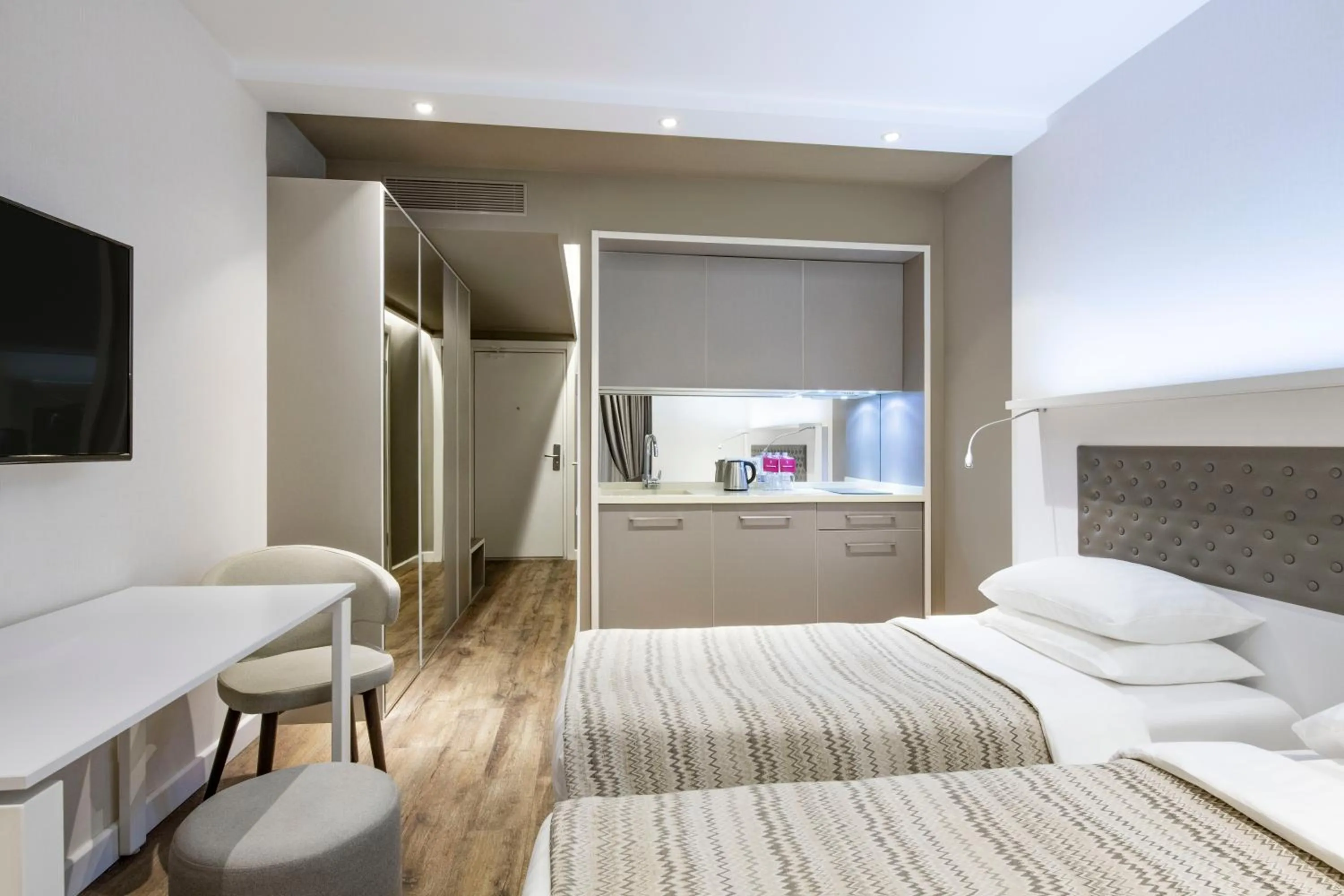 Kitchen or kitchenette, Bed in Alliance Palace Batumi