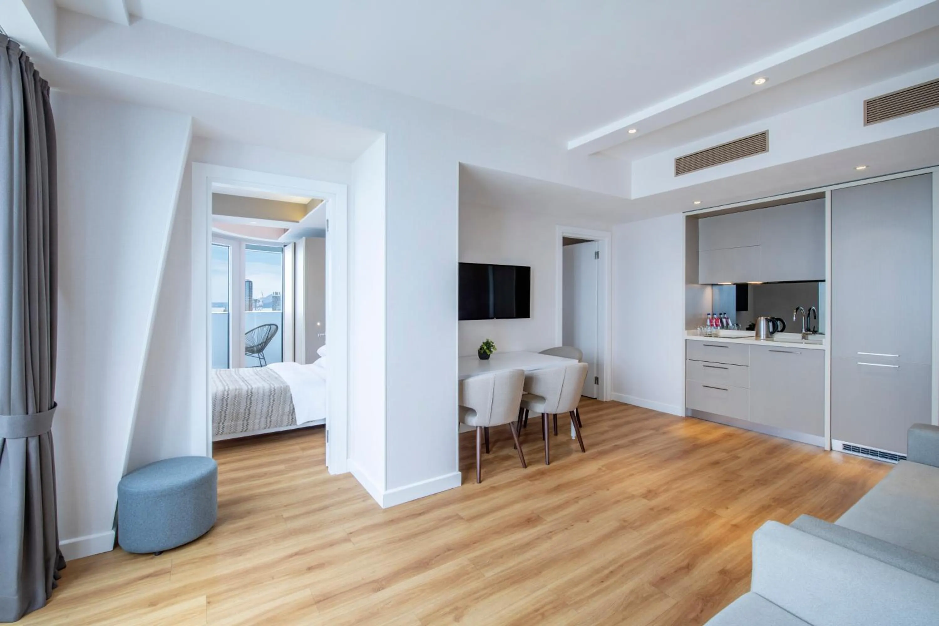 Kitchen or kitchenette, Bed in Alliance Palace Batumi