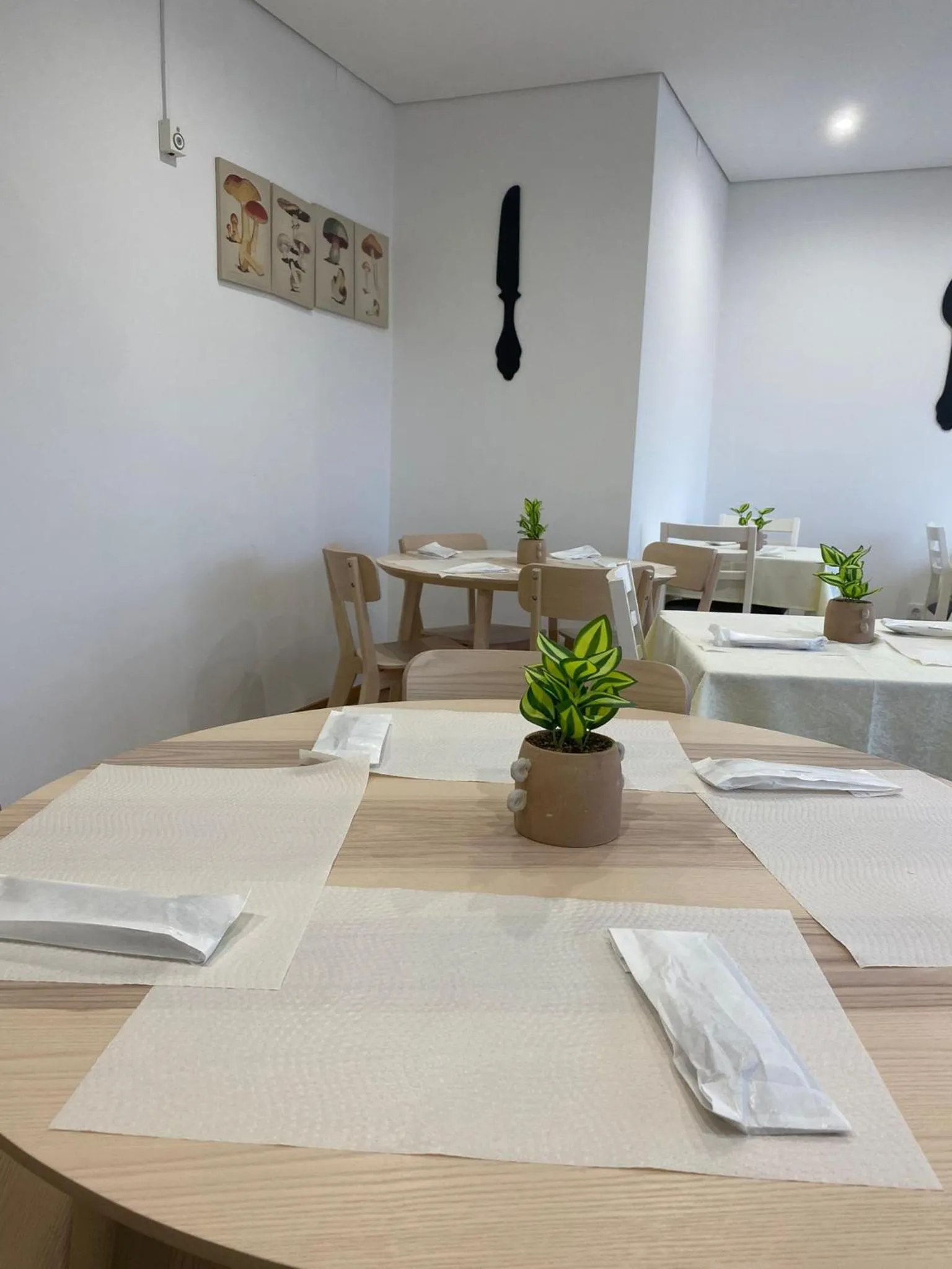 Restaurant/places to eat in Marinha Garden Inn - AL