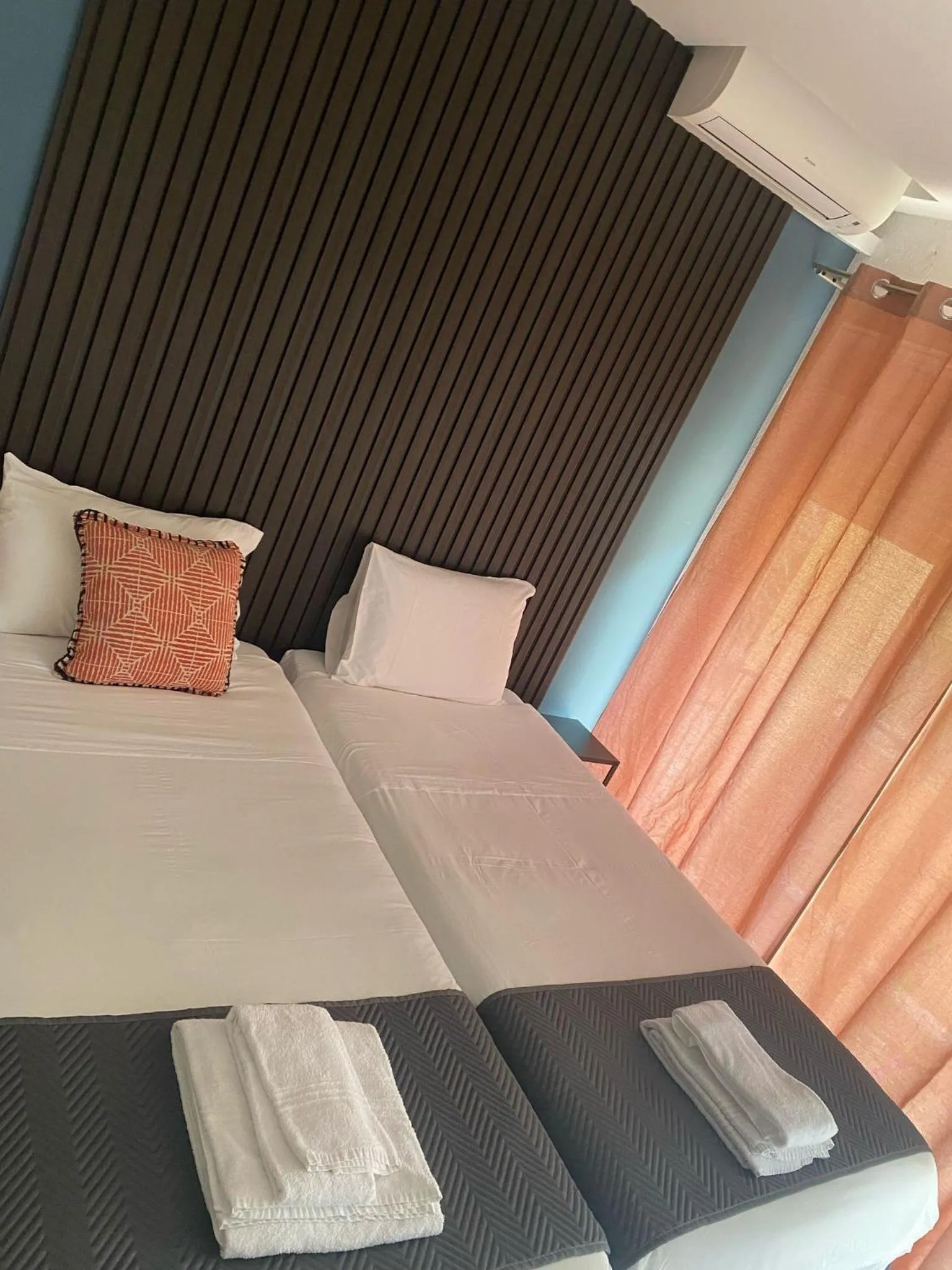 Bed in Marinha Garden Inn - AL