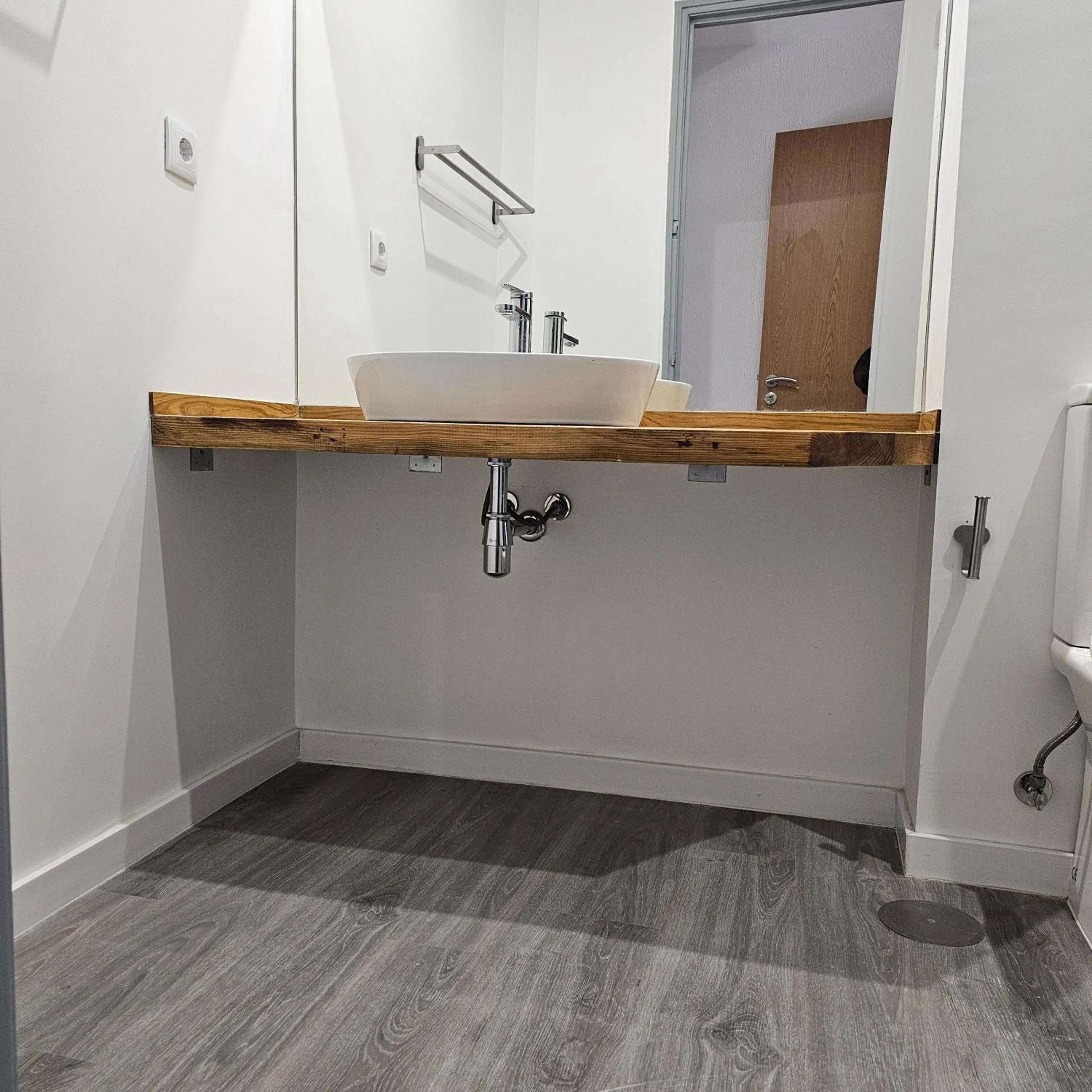 Bathroom in Marinha Garden Inn - AL