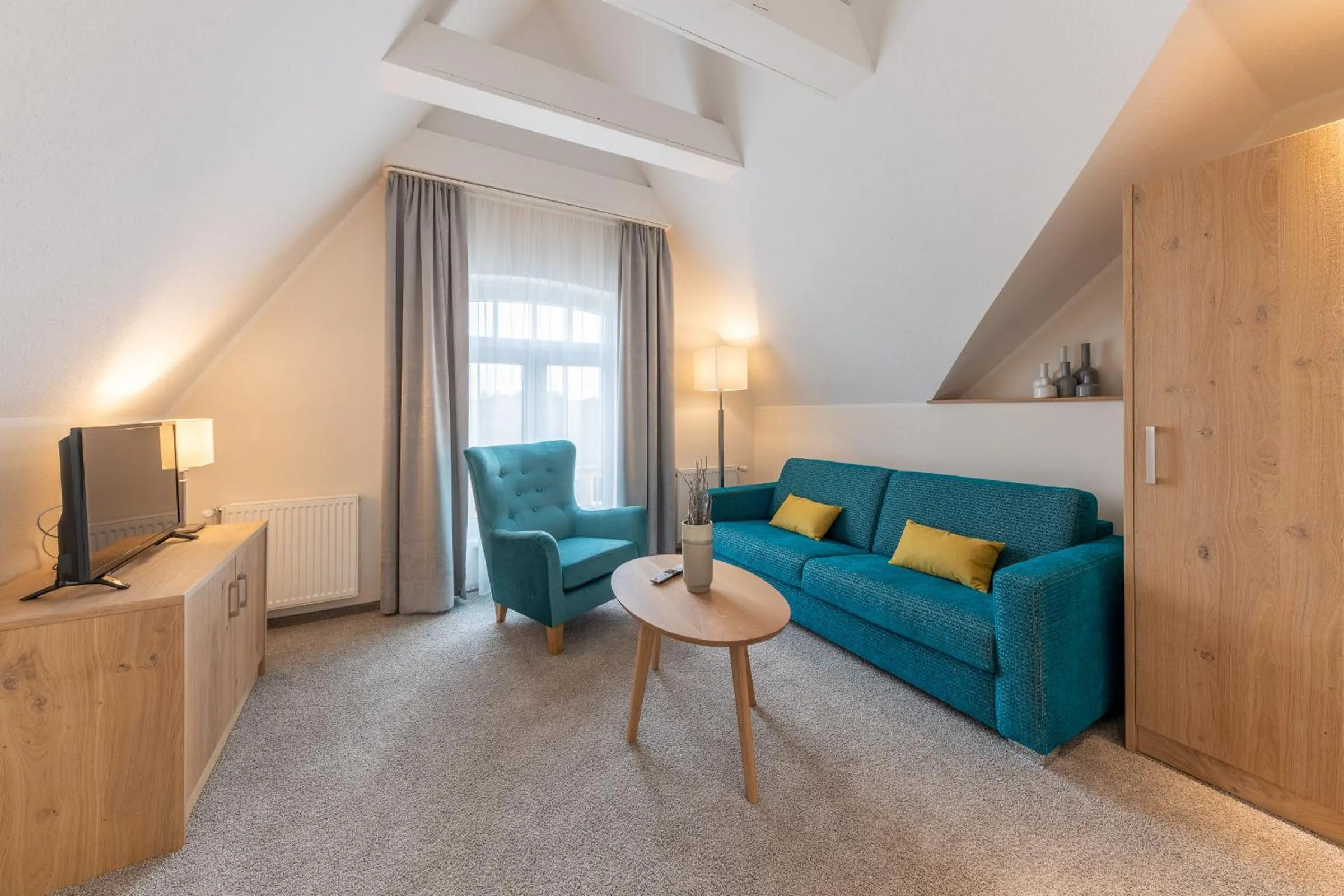 Communal lounge/ TV room in 24/7 Selfcheckin