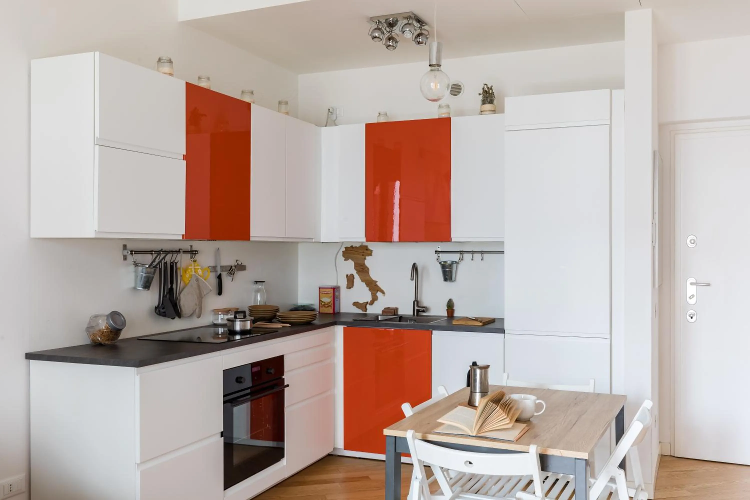 Kitchen or kitchenette in Porto Fluviale House