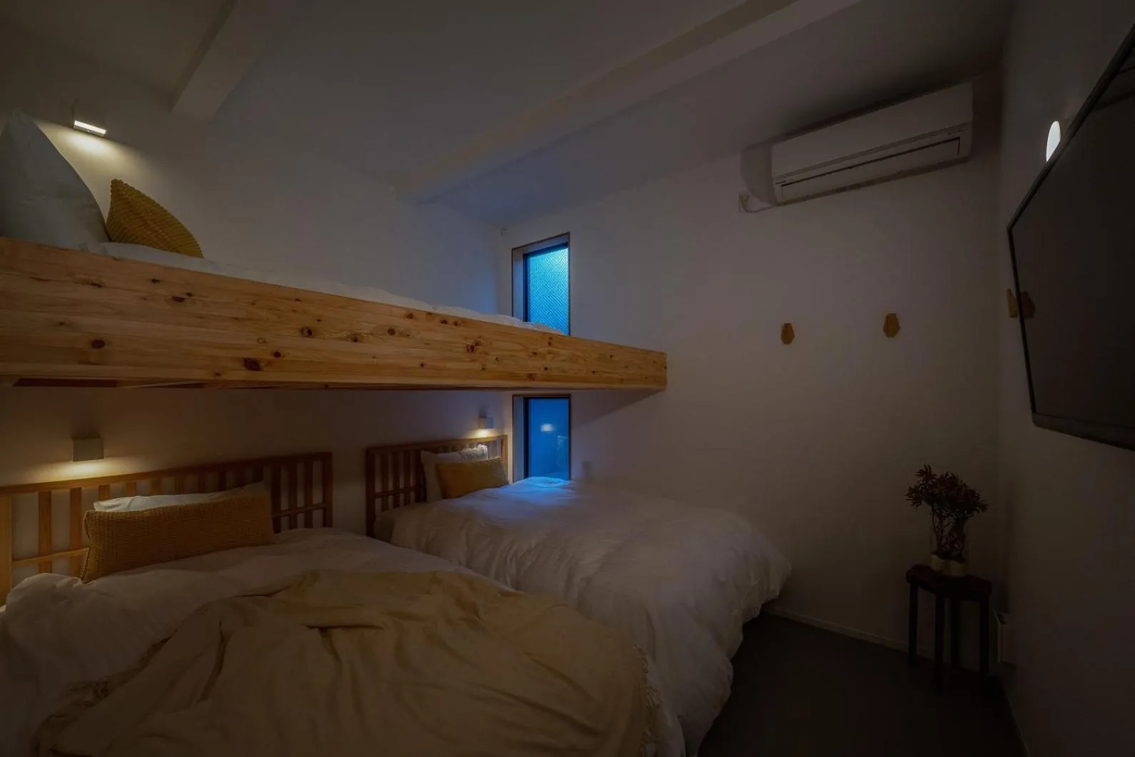 Bed in HOUS-AGALonomichi