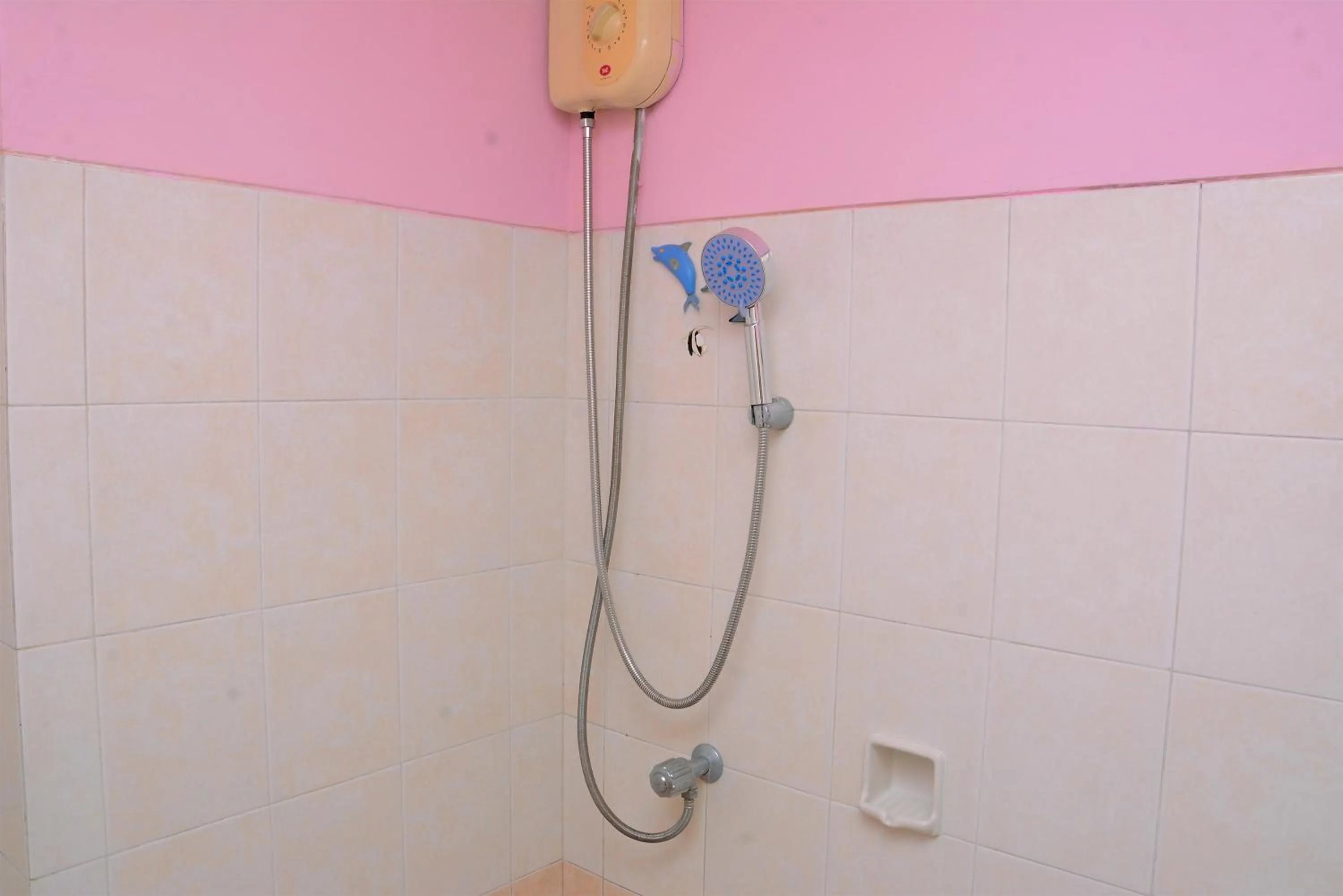 Bathroom in Comfortable 2BR Apartment at Mediterania Palace Residence By Travelio