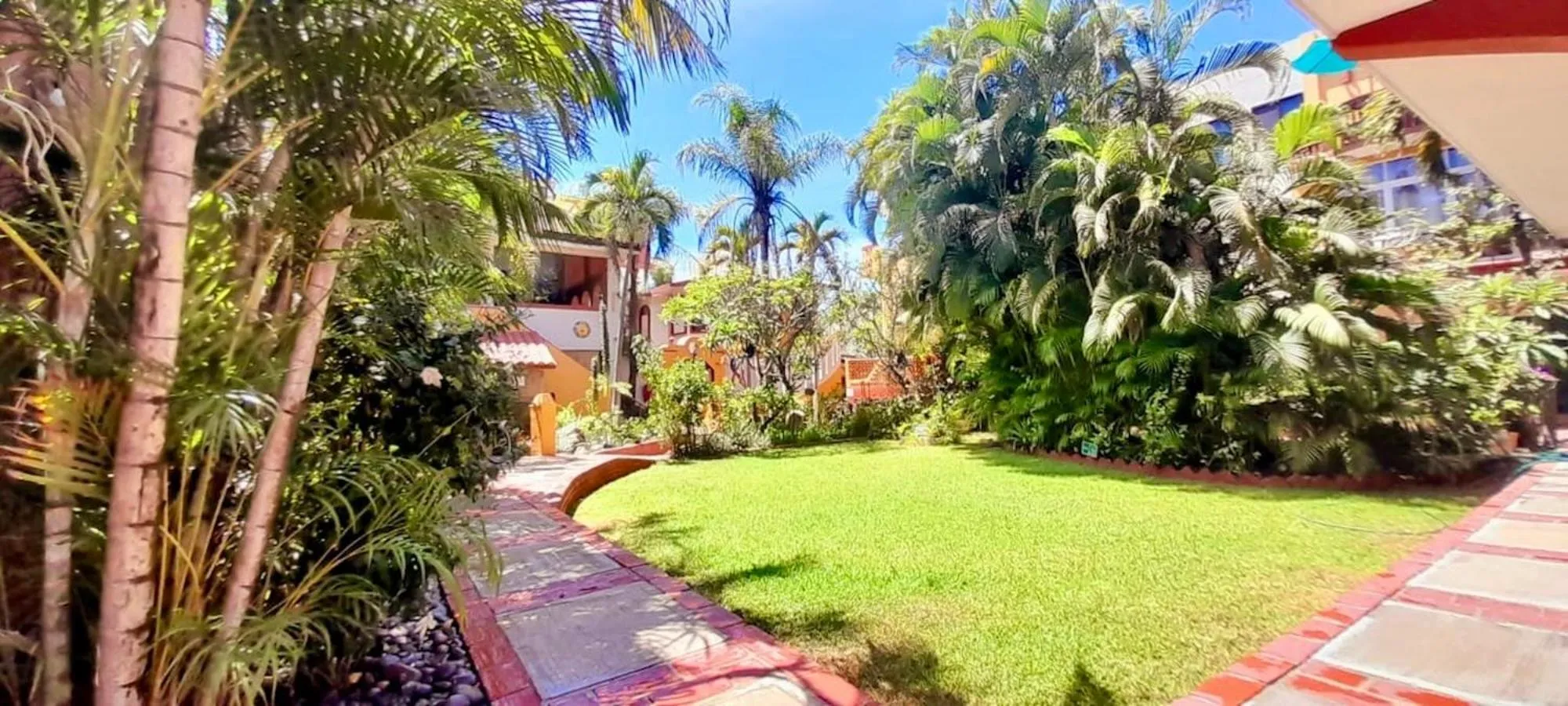 Property building in La Paloma Oceanfront Retreat