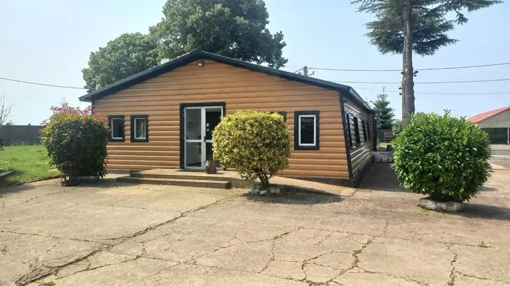 Property building in Hebergements le Camp d'Auneau - Le Clos du Camp Property building in Hebergements le Camp d'Auneau - Le Clos du Camp