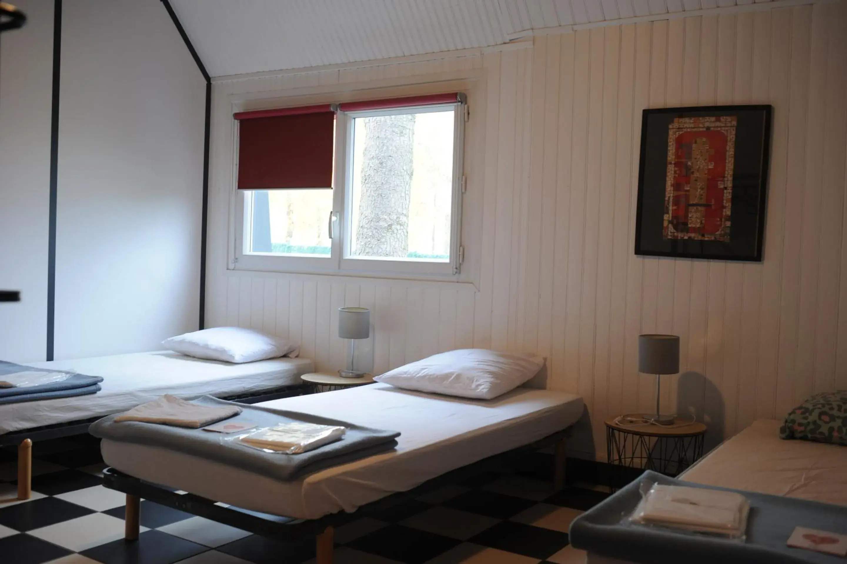 Bedroom, Bed in Hebergements le Camp d'Auneau - Le Clos du Camp Bedroom, Bed in Hebergements le Camp d'Auneau - Le Clos du Camp