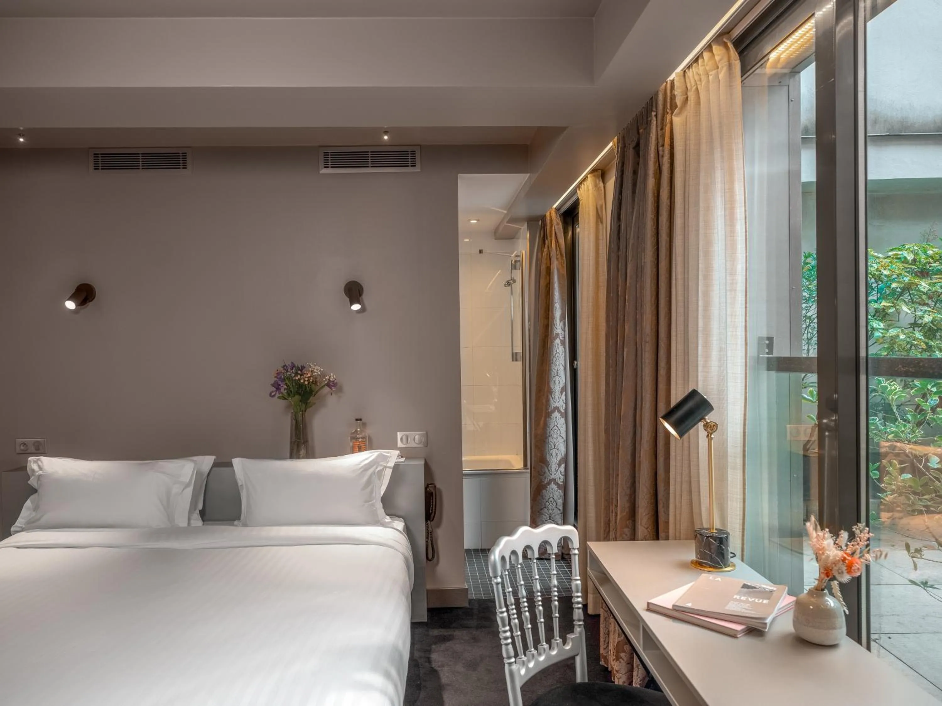 Bed in Grand Hotel Lafayette