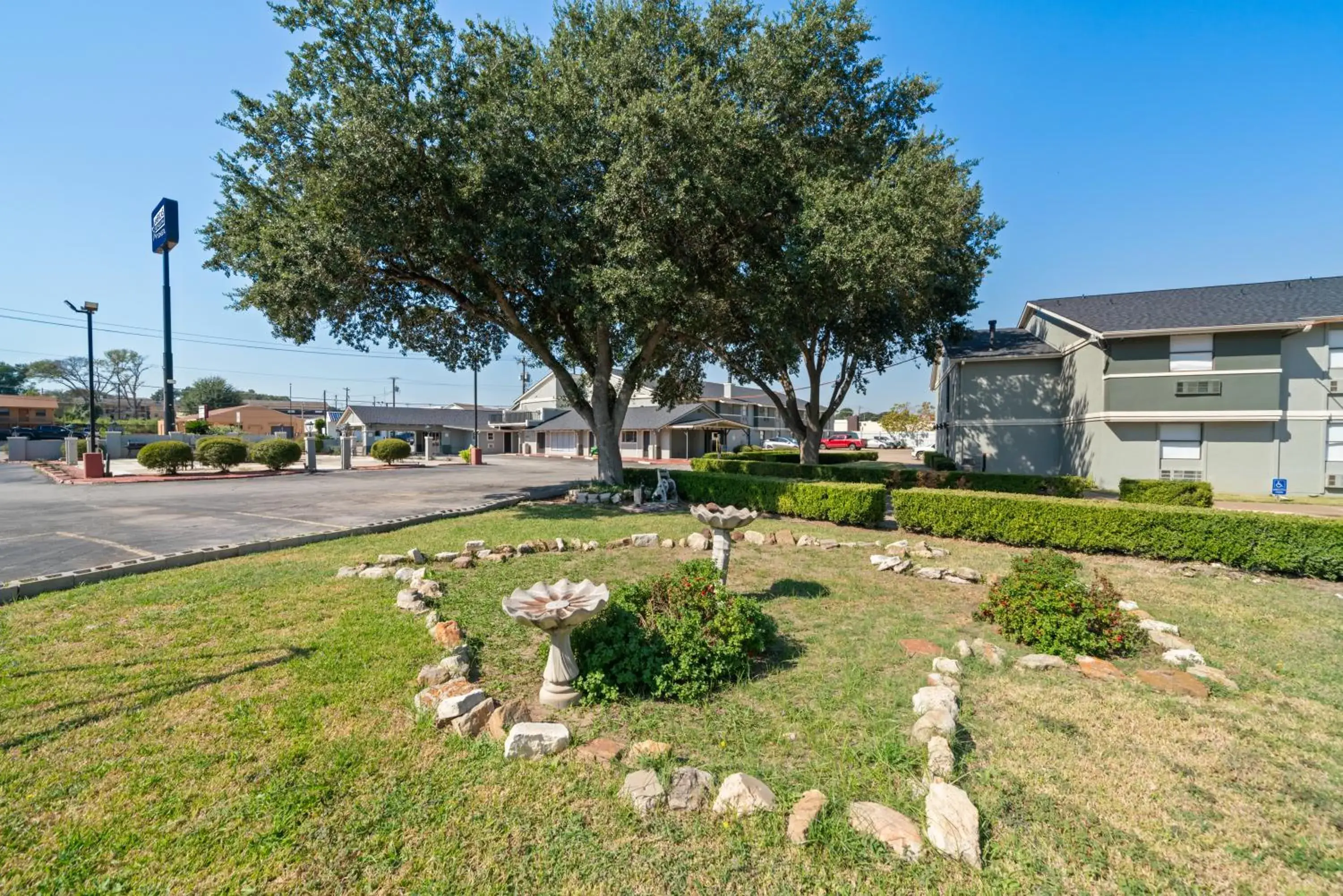 Property building in Americas Best Value Inn & Suites Brenham Property building in Americas Best Value Inn & Suites Brenham