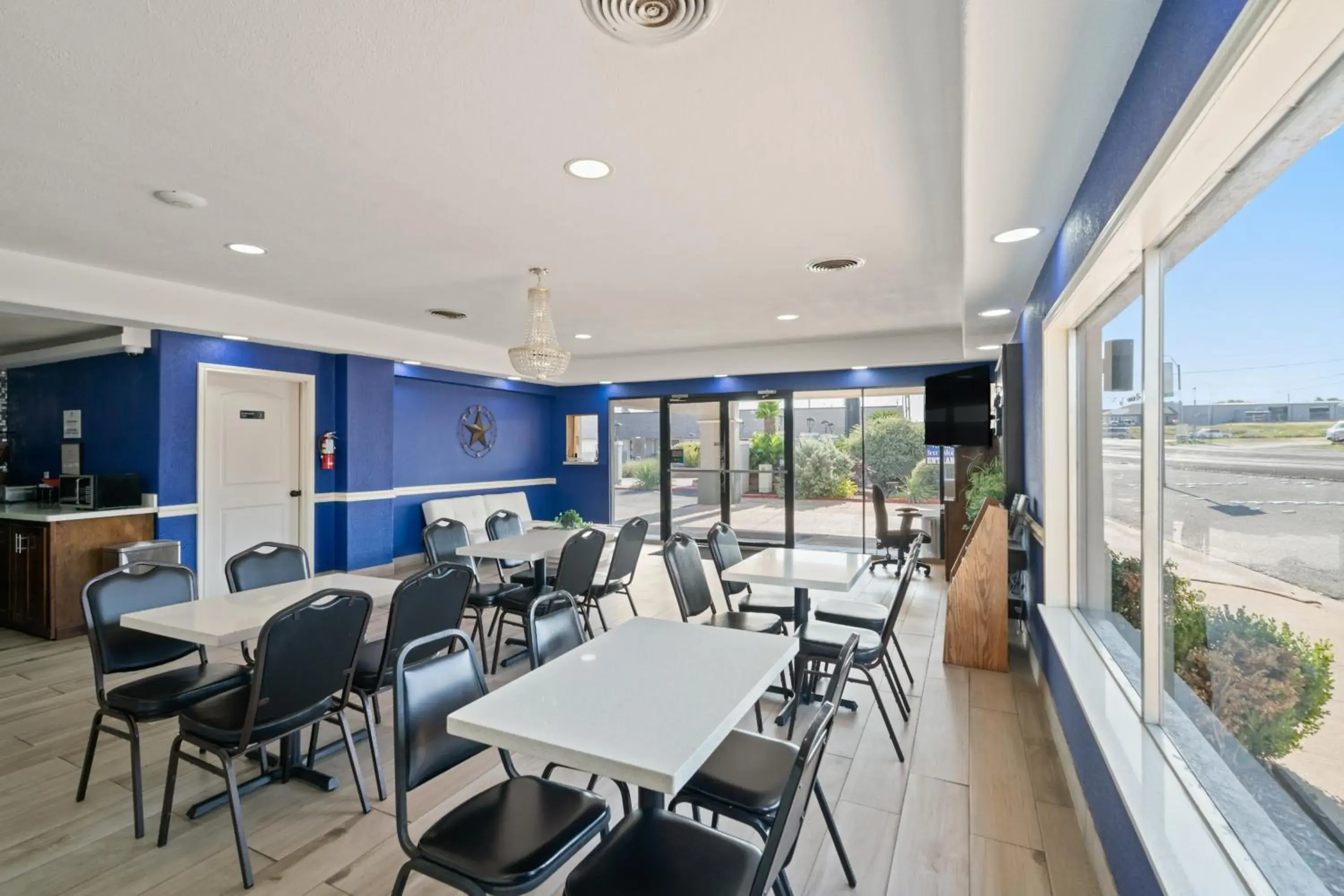 Restaurant/places to eat in Americas Best Value Inn & Suites Brenham Restaurant/places to eat in Americas Best Value Inn & Suites Brenham