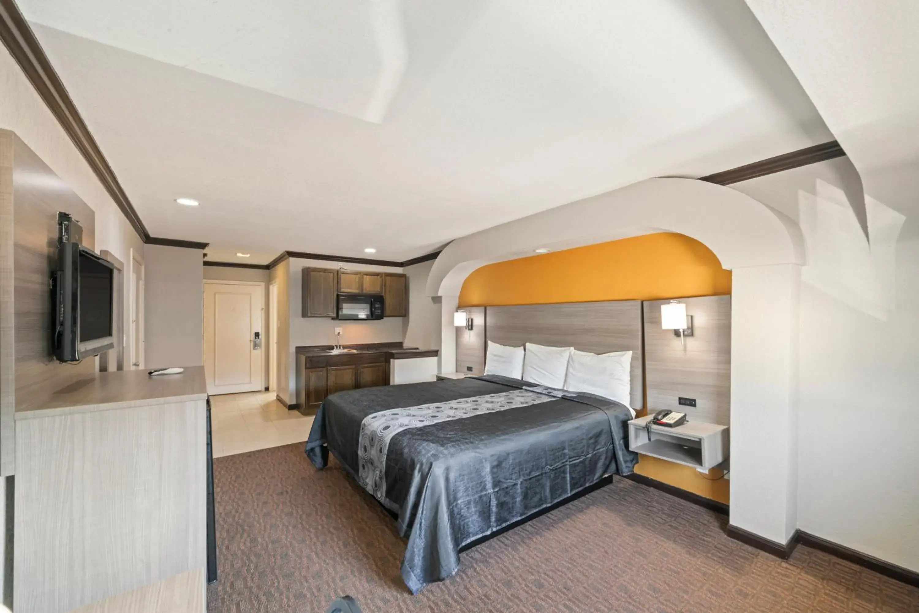 Bed in Americas Best Value Inn & Suites Brenham Bed in Americas Best Value Inn & Suites Brenham